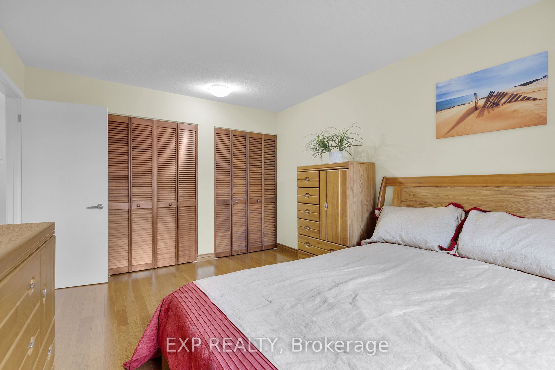 1729 Aldersbrook Road Property Photo 12