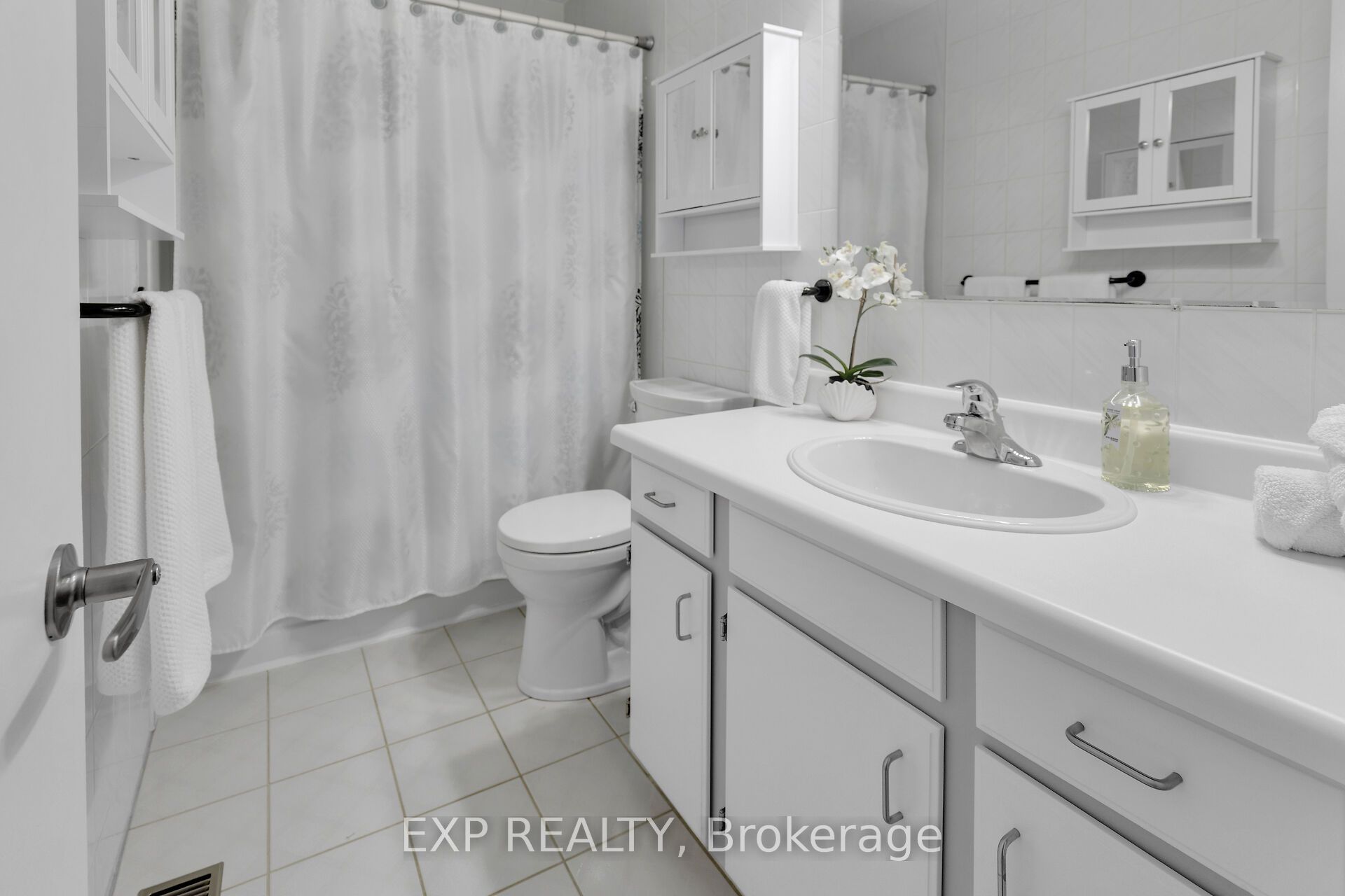 1729 Aldersbrook Road Property Photo 16