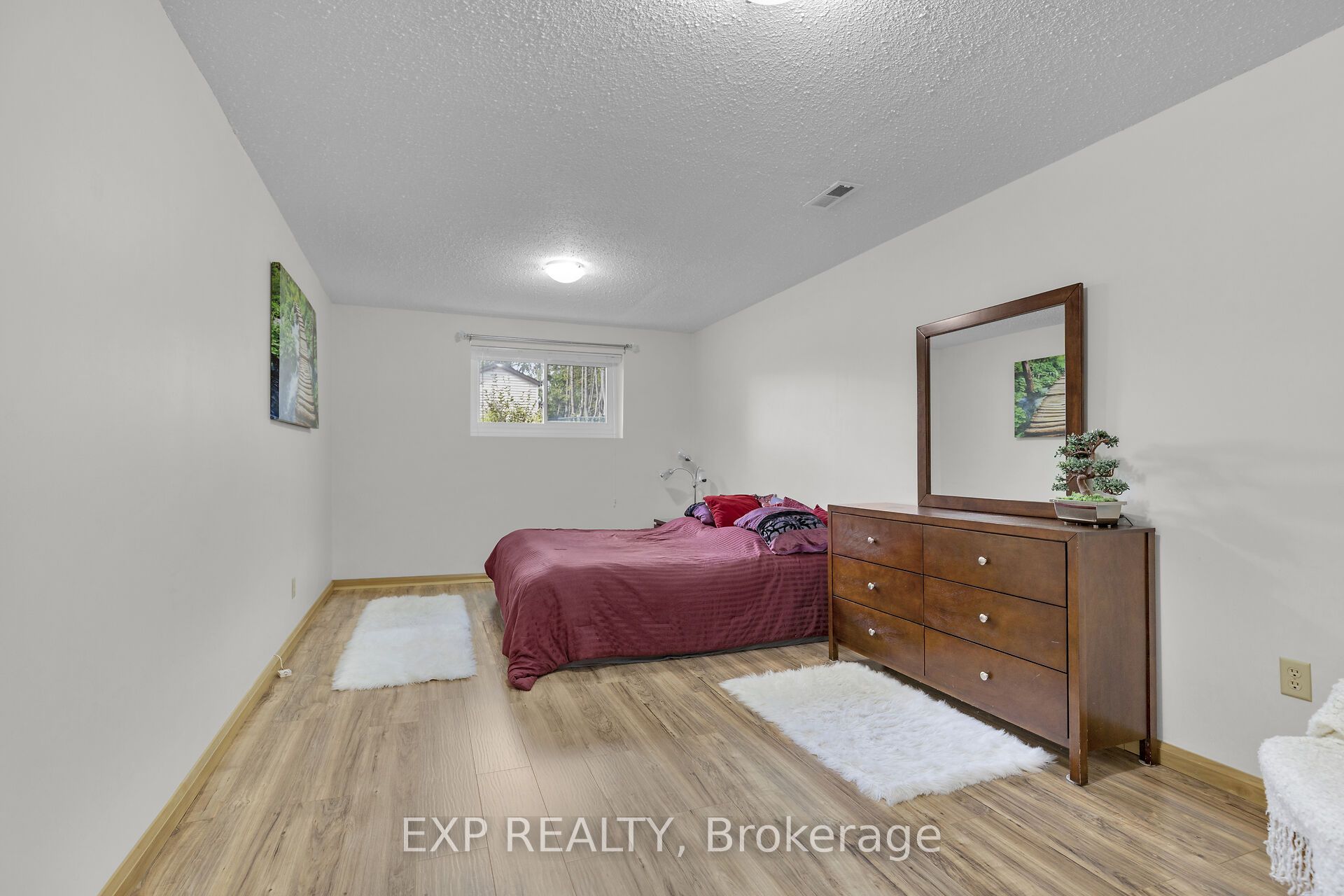 1729 Aldersbrook Road Property Photo 17