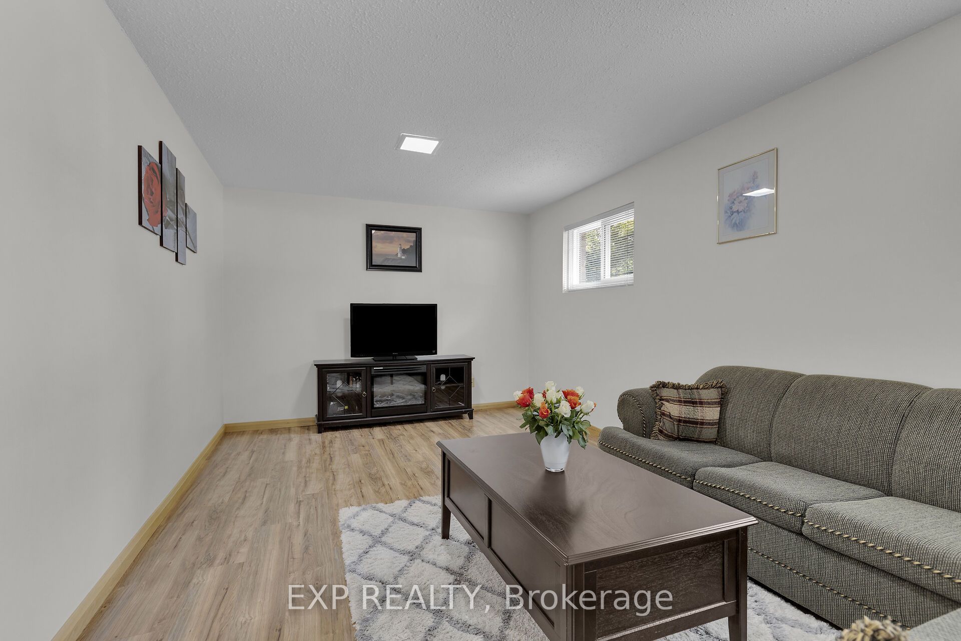 1729 Aldersbrook Road Property Photo 21