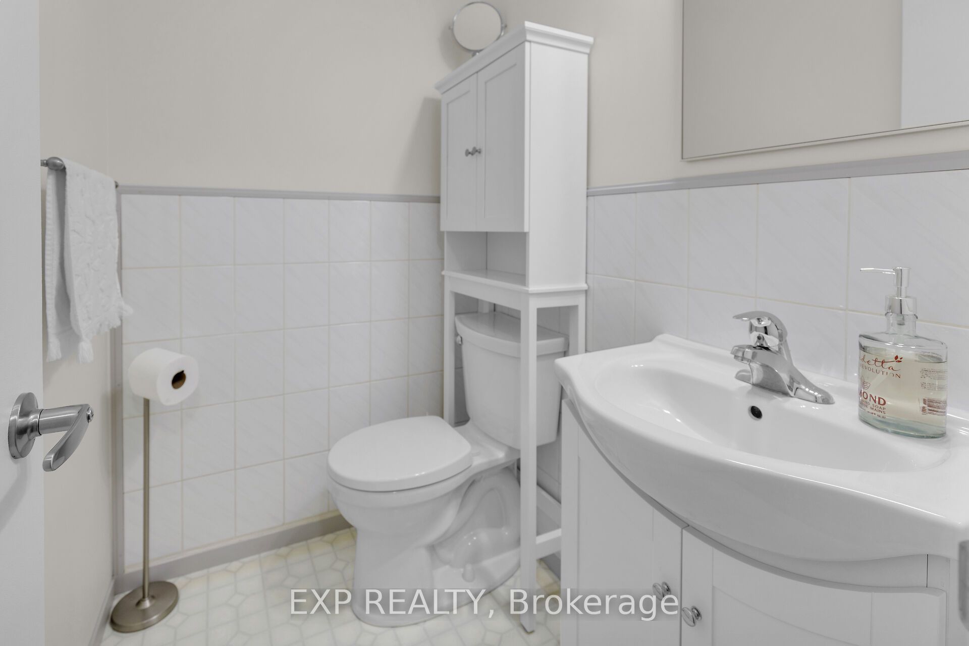 1729 Aldersbrook Road Property Photo 22