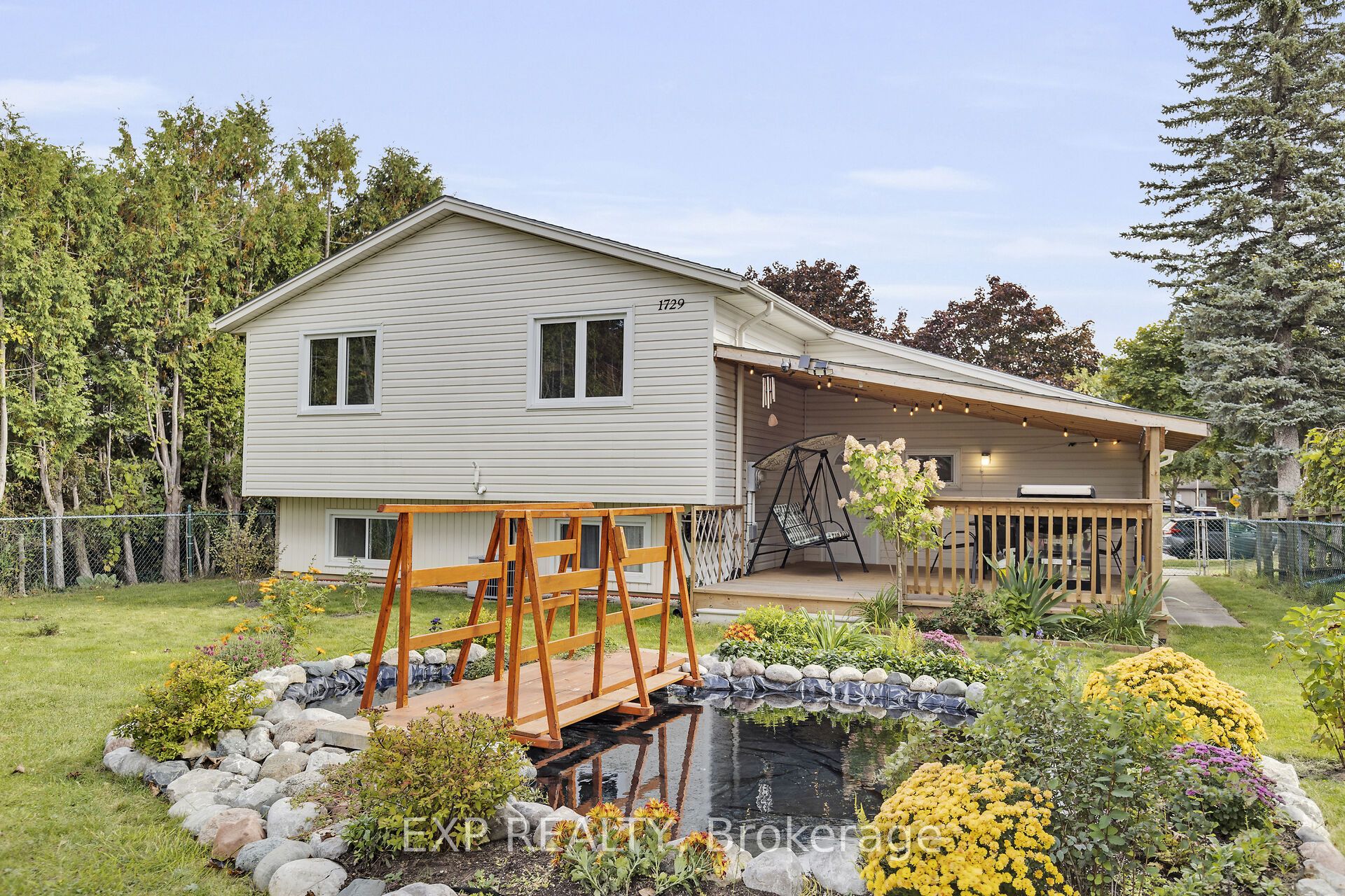 1729 Aldersbrook Road Property Photo 32