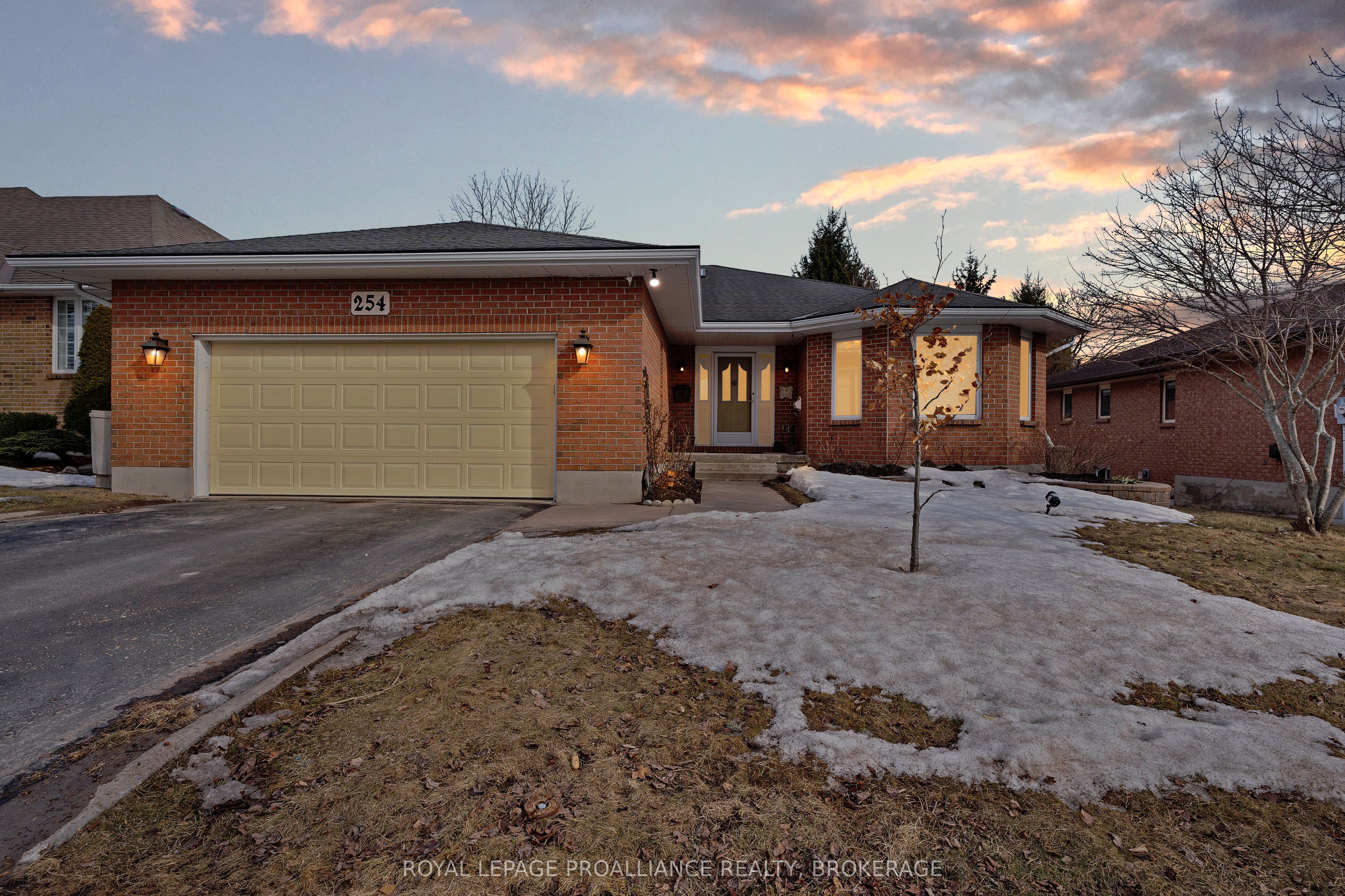 Frontenac County Real Estate Listings Main Image