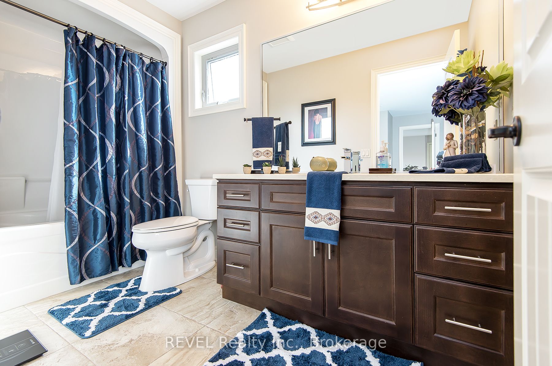 60 Mackenzie King Avenue Property Photo 25