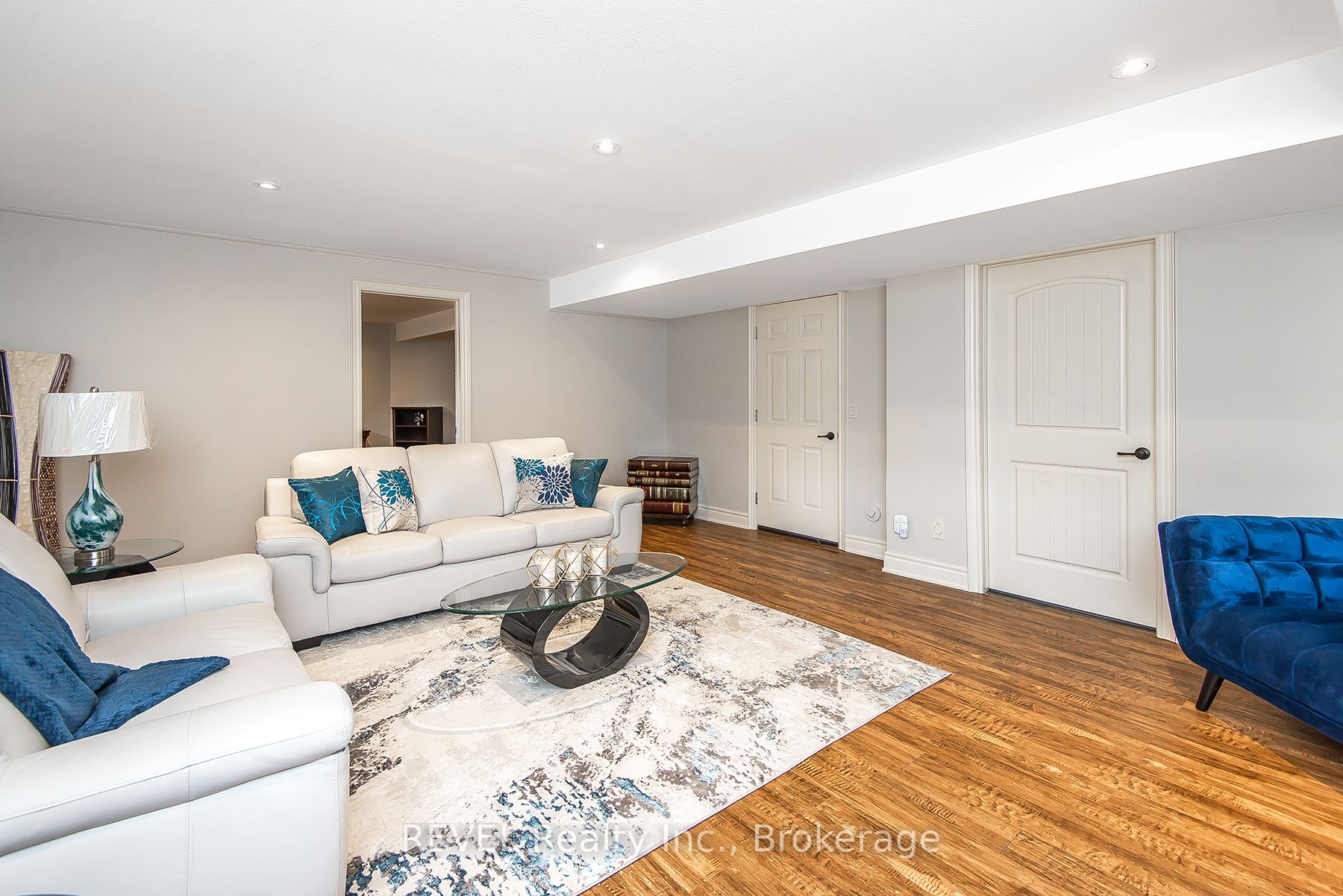 60 Mackenzie King Avenue Property Photo 32