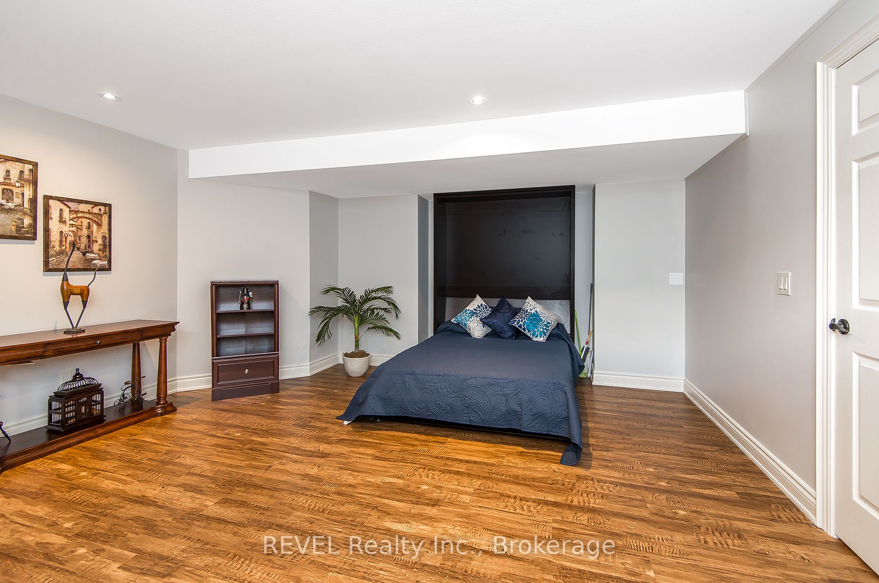 60 Mackenzie King Avenue Property Photo 33