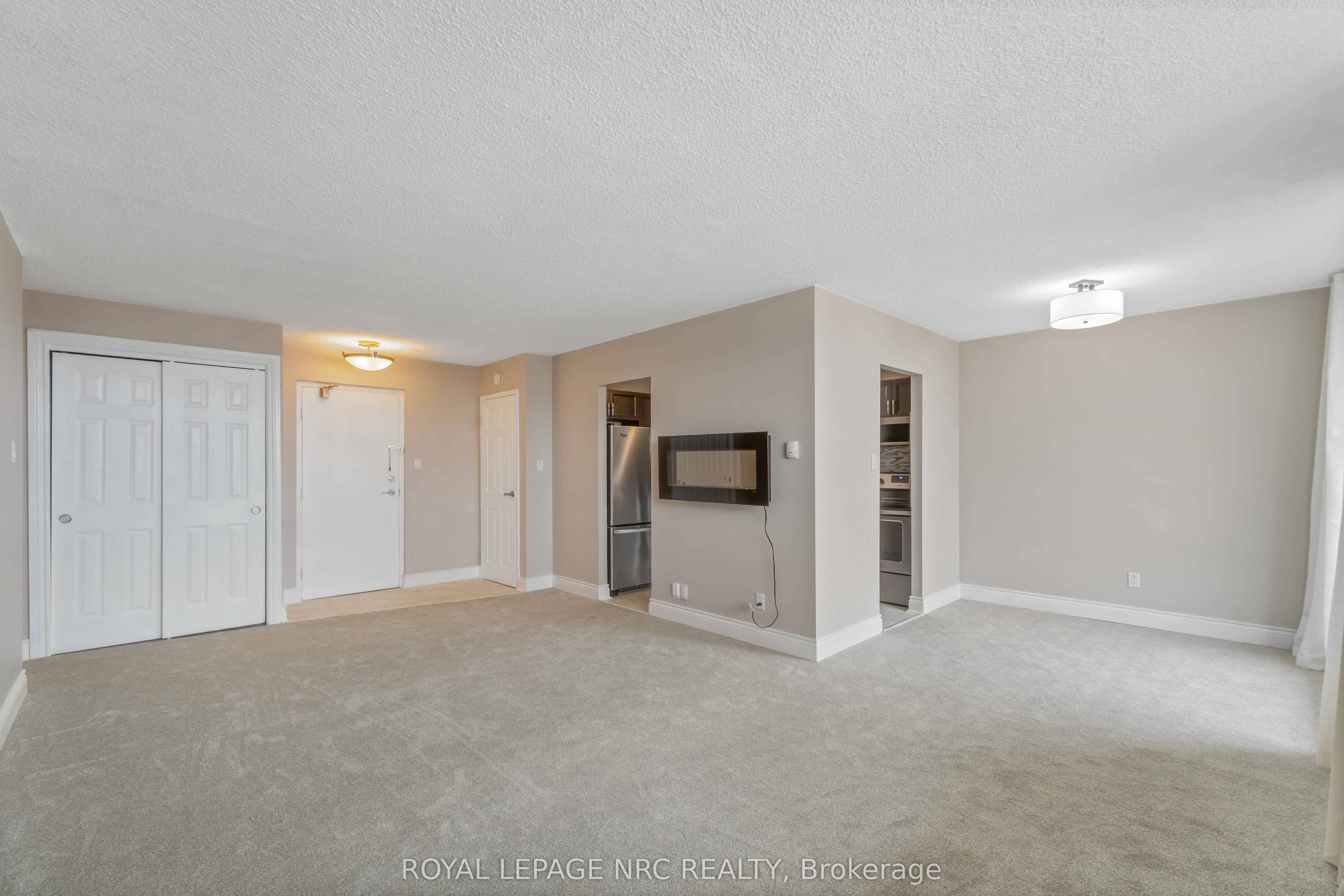 365 Geneva Street 805 Property Photo 7