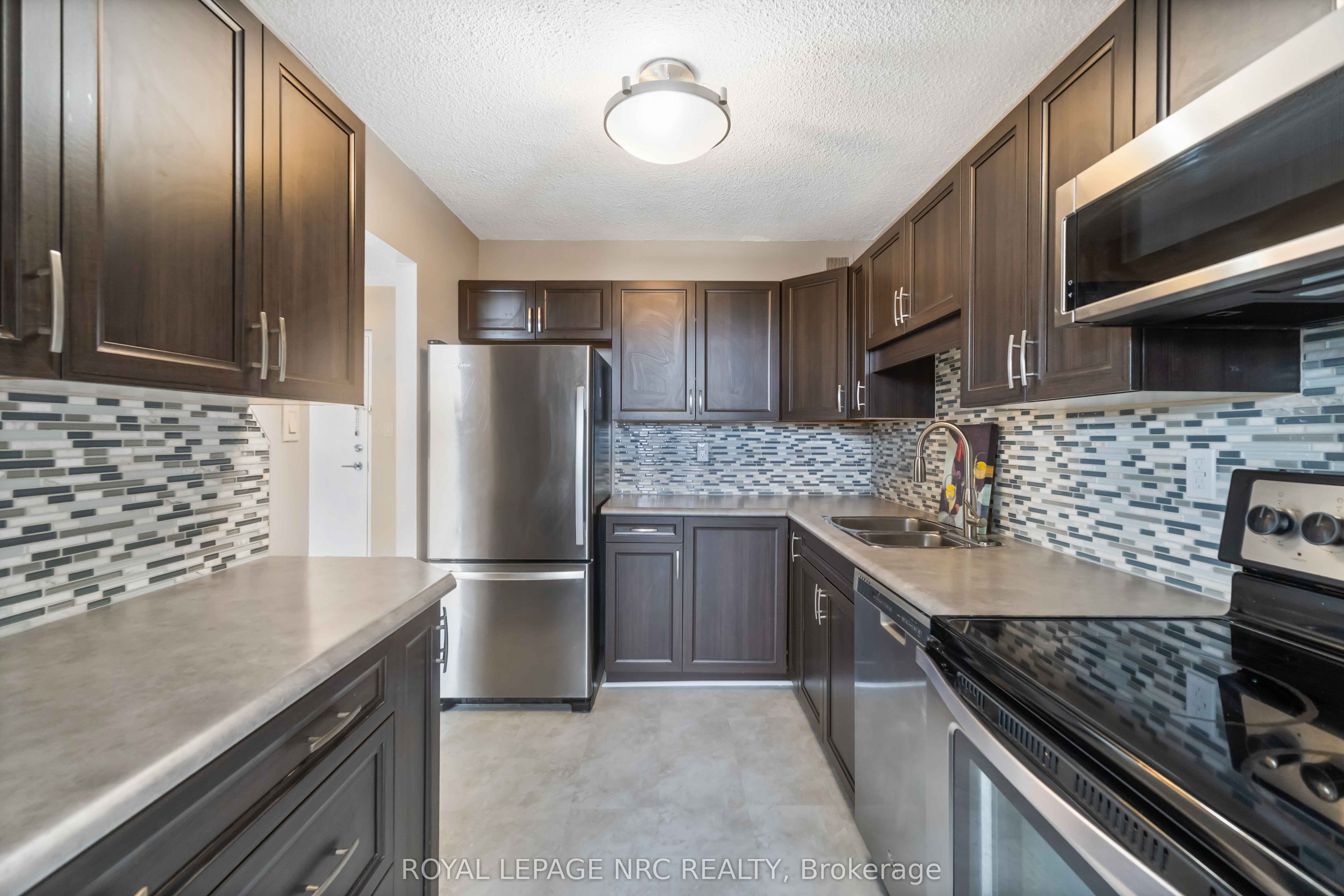 365 Geneva Street 805 Property Photo 13