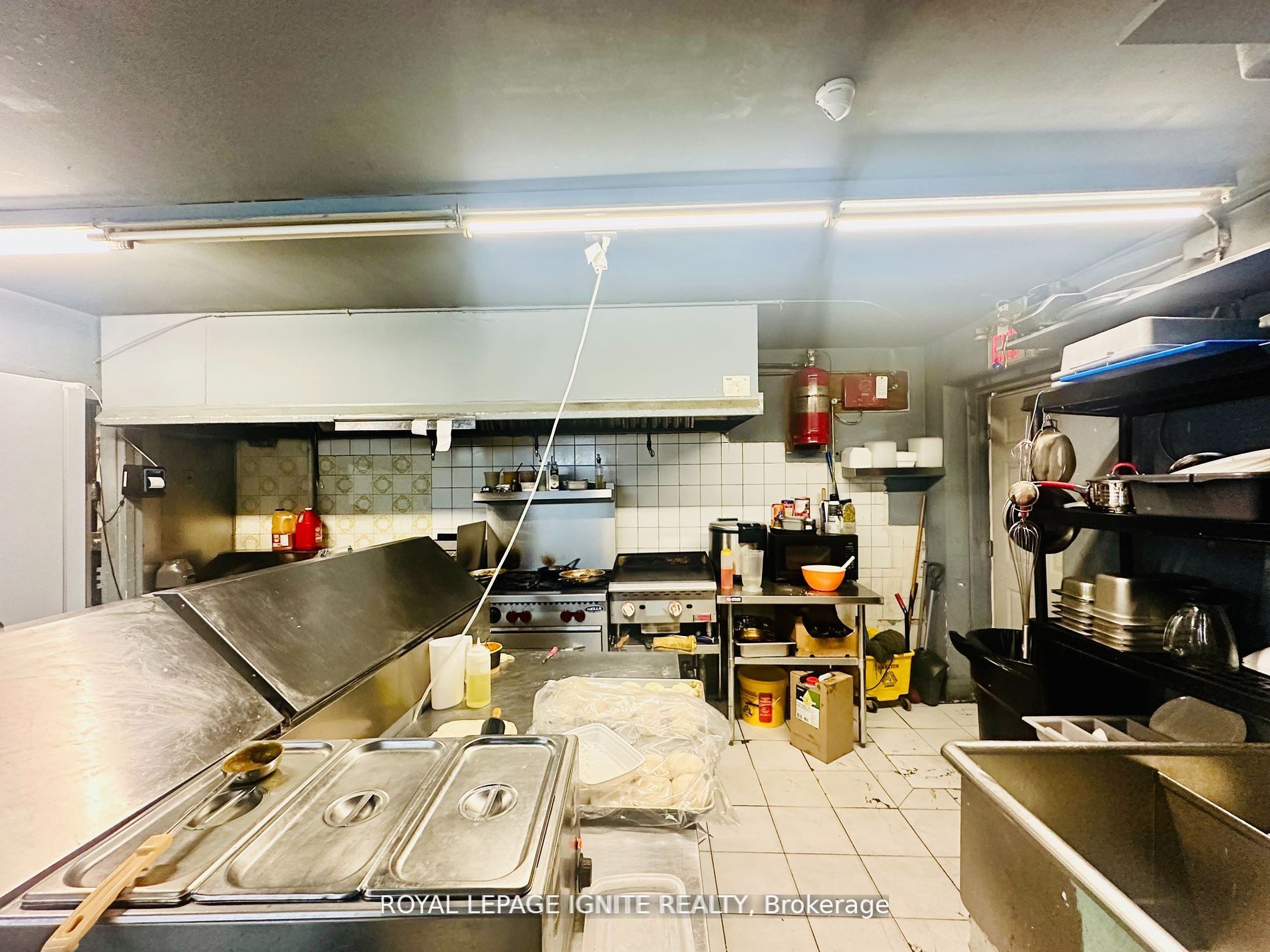 #107 - 90 Wellington Street Property Photo 11