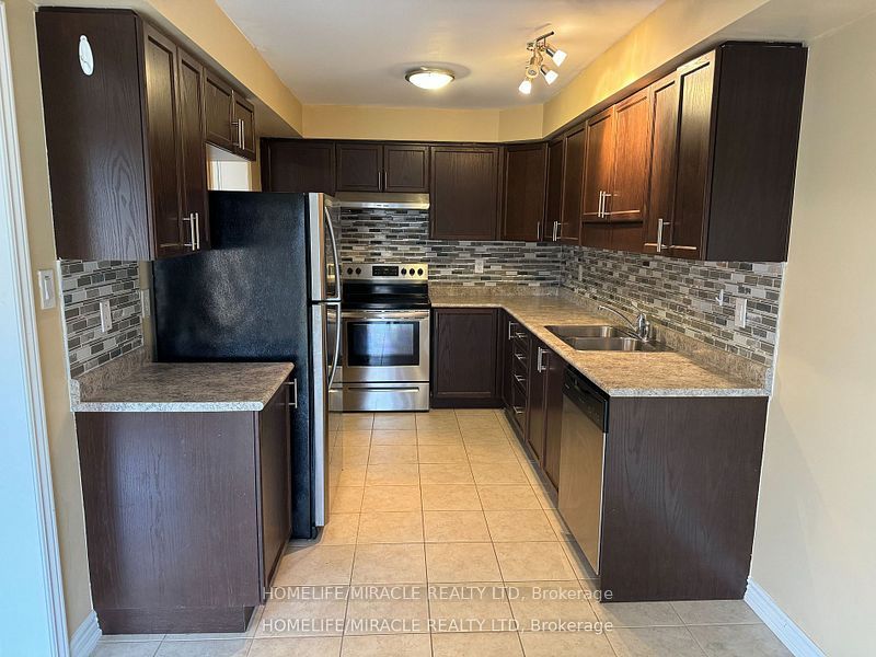 385 Erin Street Property Photo