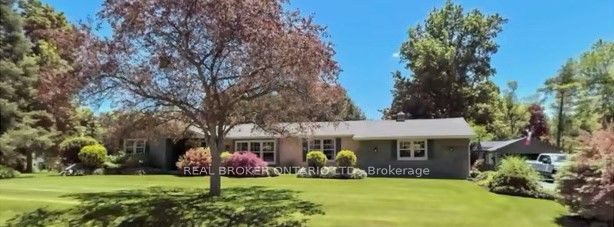 15 Coachman Crescent Property Photo 1