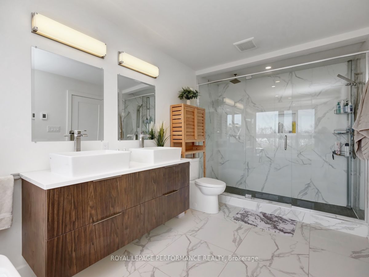 2183 Deschenes Street Property Photo 23