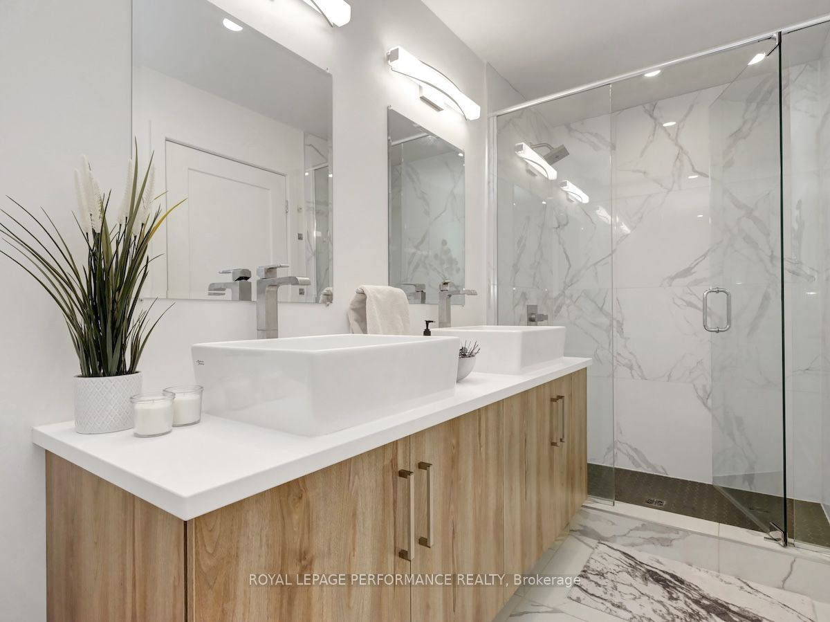 2183 Deschenes Street Property Photo 27