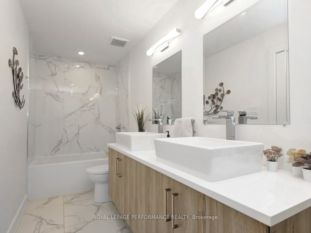 2183 Deschenes Street Property Photo 28