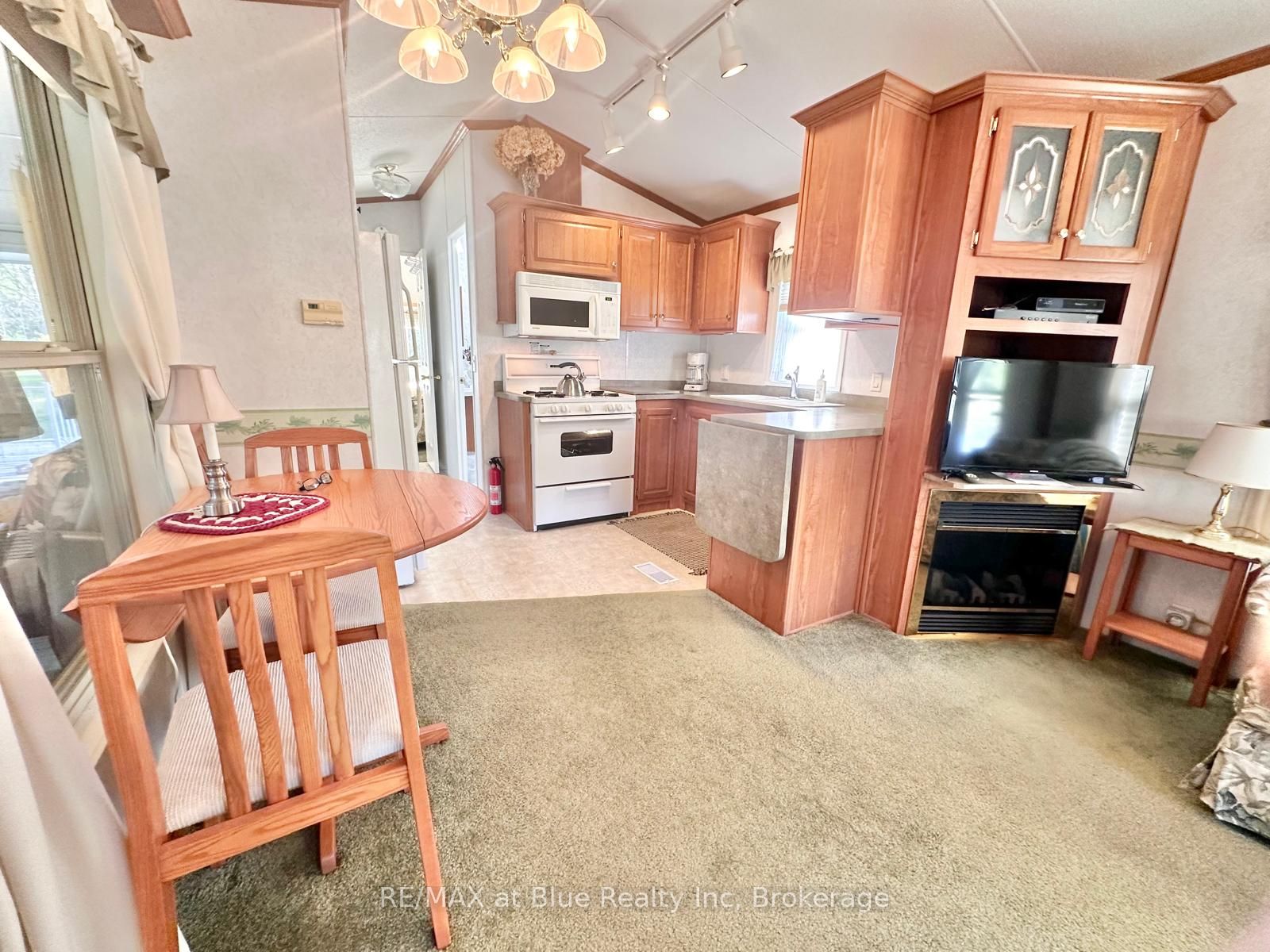 7489 Sideroad 5 N/a E B6 Property Photo 17