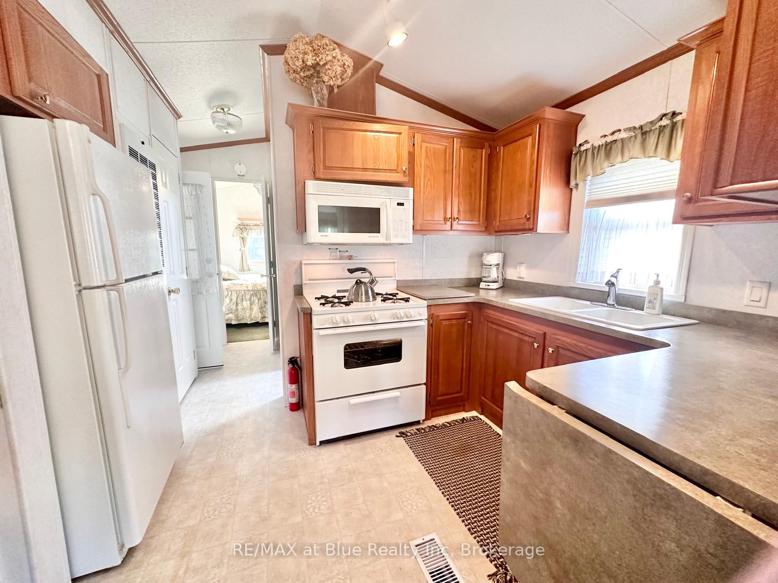 7489 Sideroad 5 N/a E B6 Property Photo 26