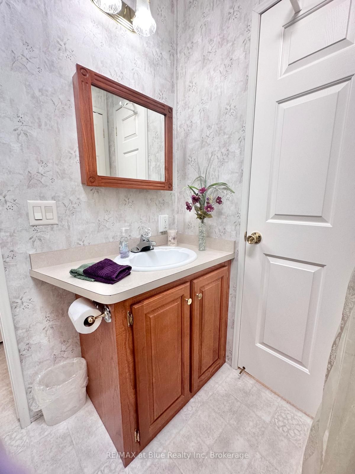 7489 Sideroad 5 N/a E B6 Property Photo 45