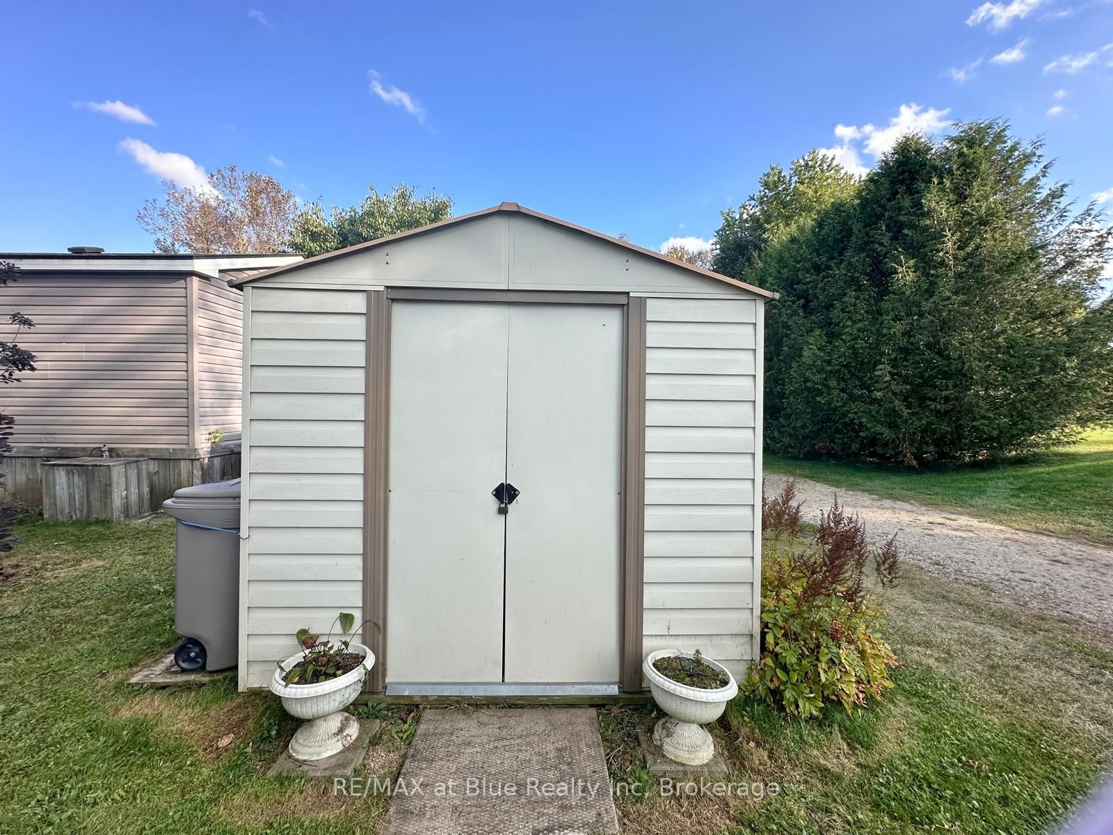 7489 Sideroad 5 N/a E B6 Property Photo 46