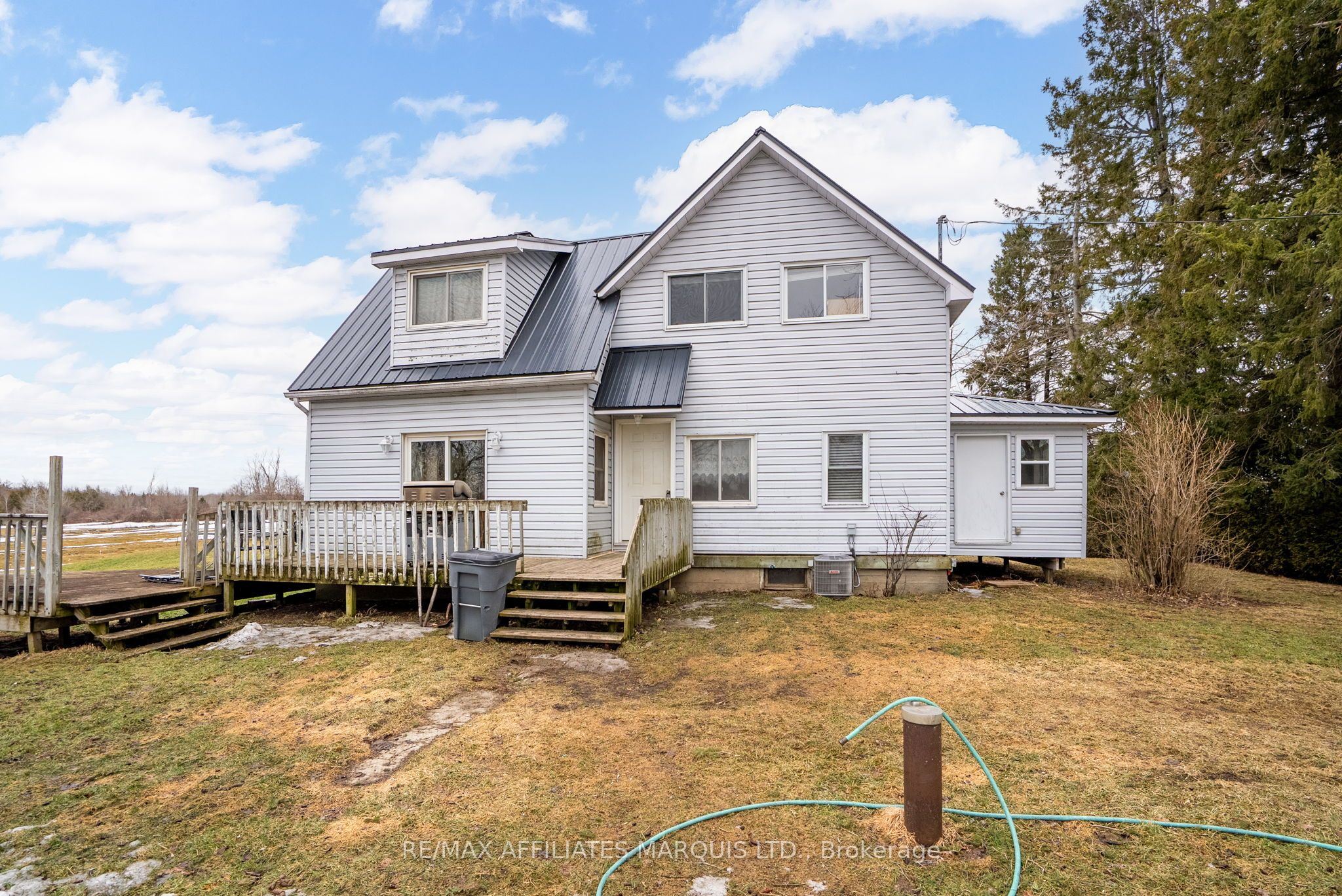 16172 Rush City Road Property Photo 2