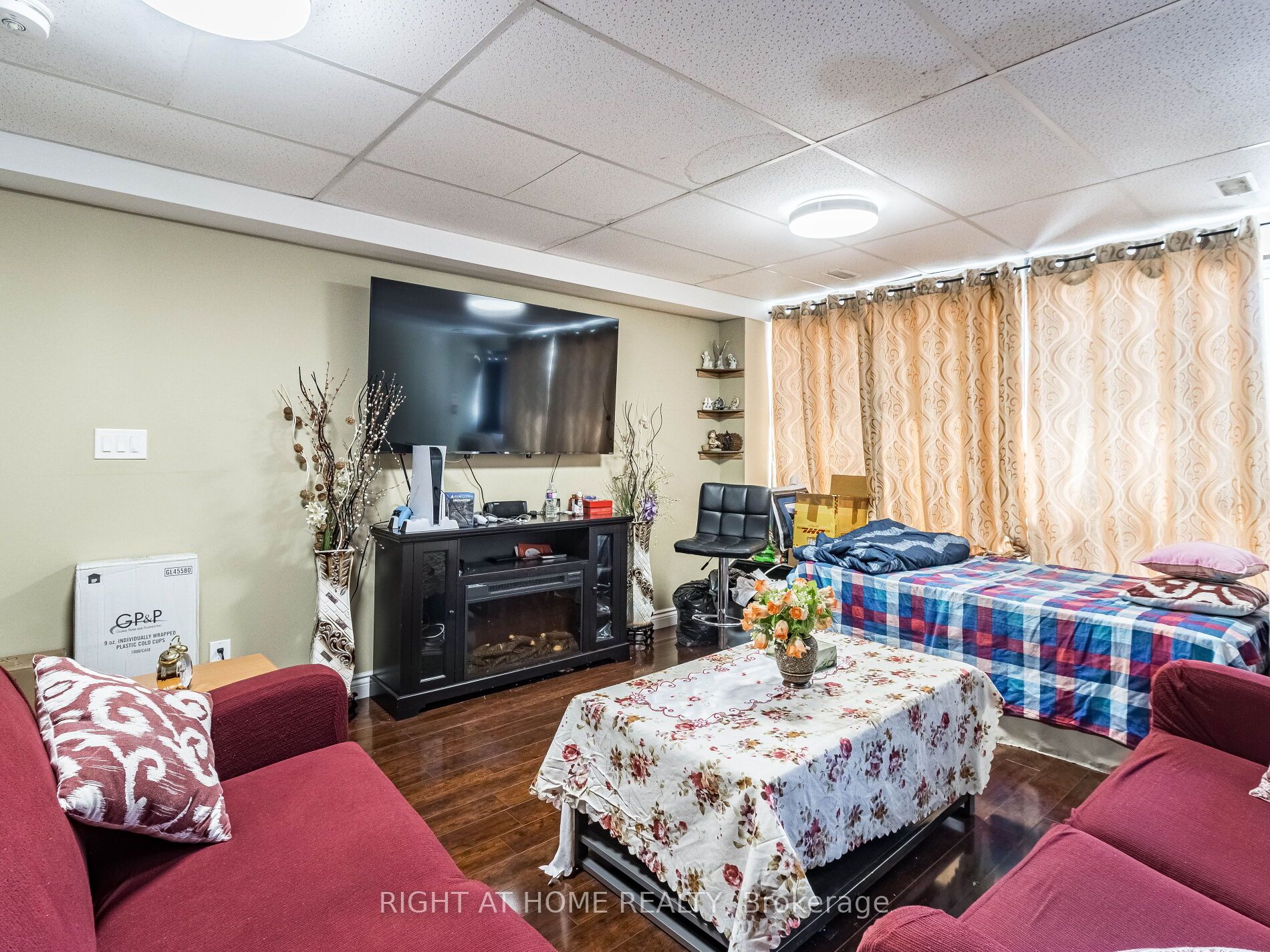 5951 Clark Avenue Property Photo 11