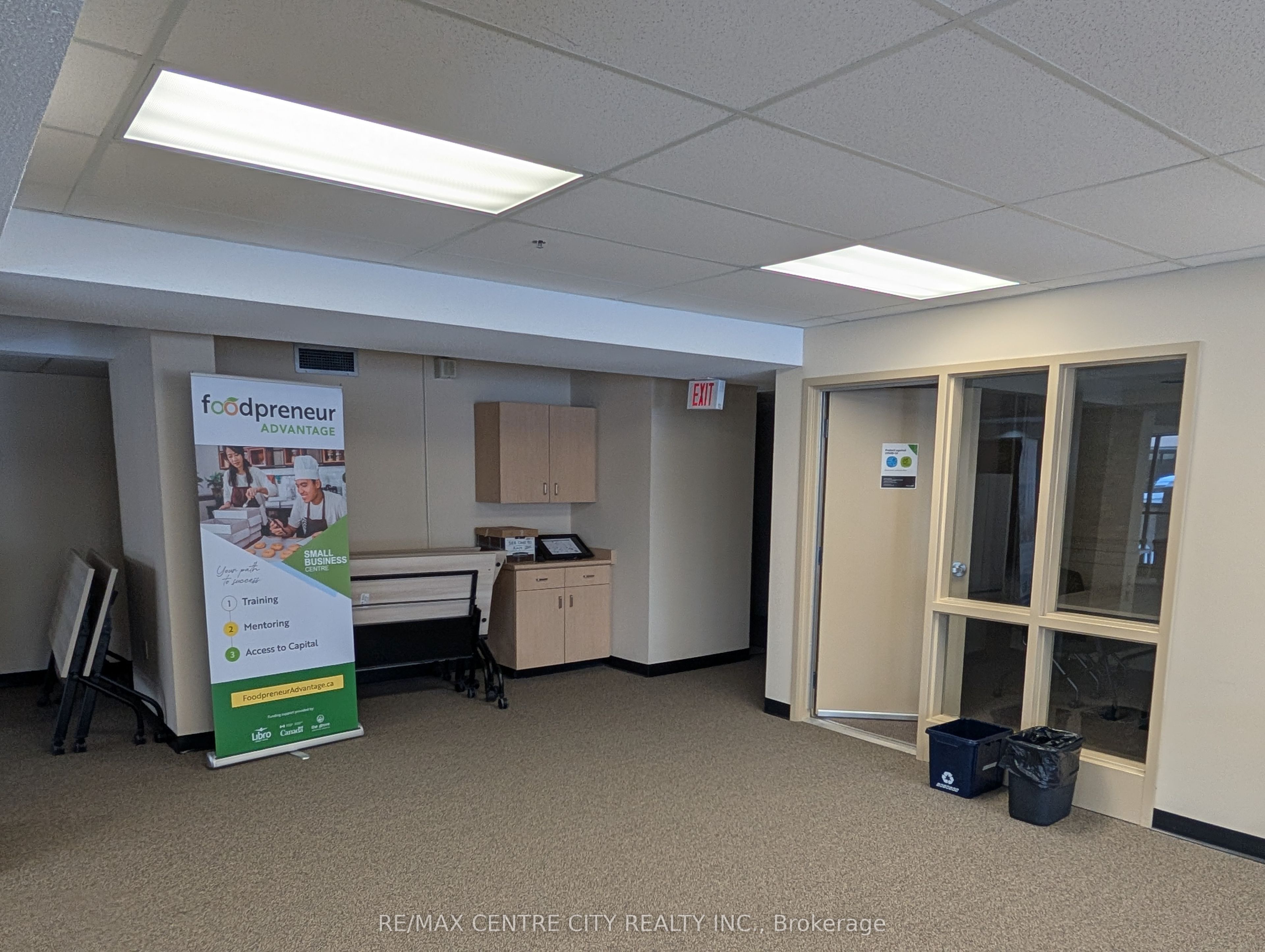 #220 - 379 Dundas Street Property Photo 7