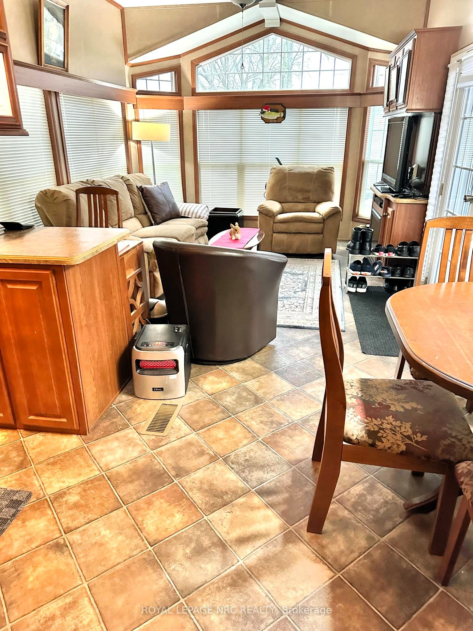 580 Beaver Creek Road 259 Property Photo 8