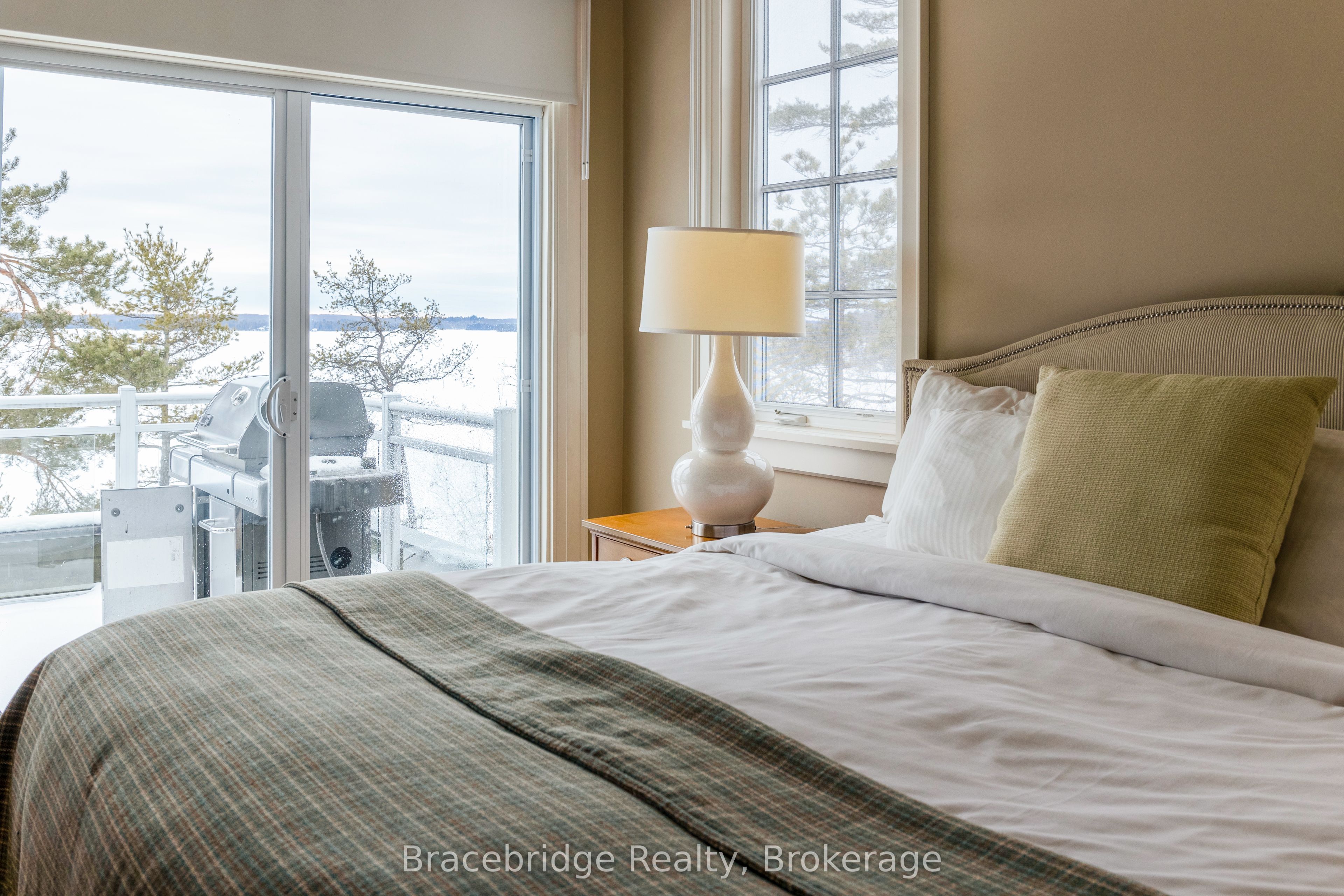 1869 Muskoka 118 Road W L201-a2 Property Photo 16