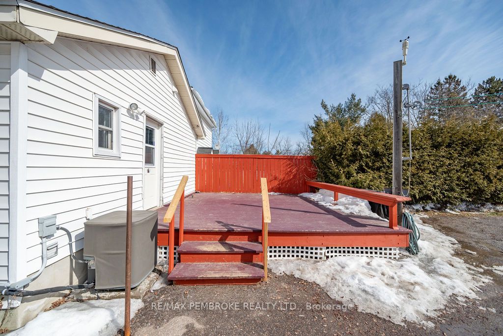 345 Trafalgar Road Property Photo 4
