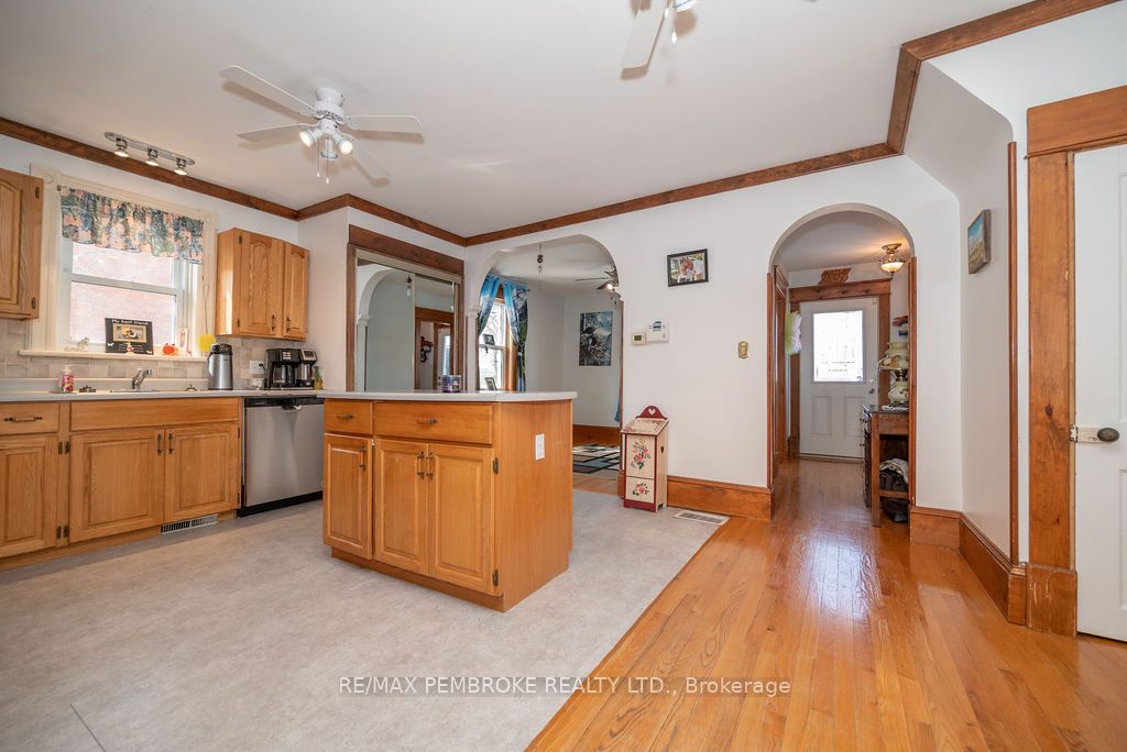 345 Trafalgar Road Property Photo 12