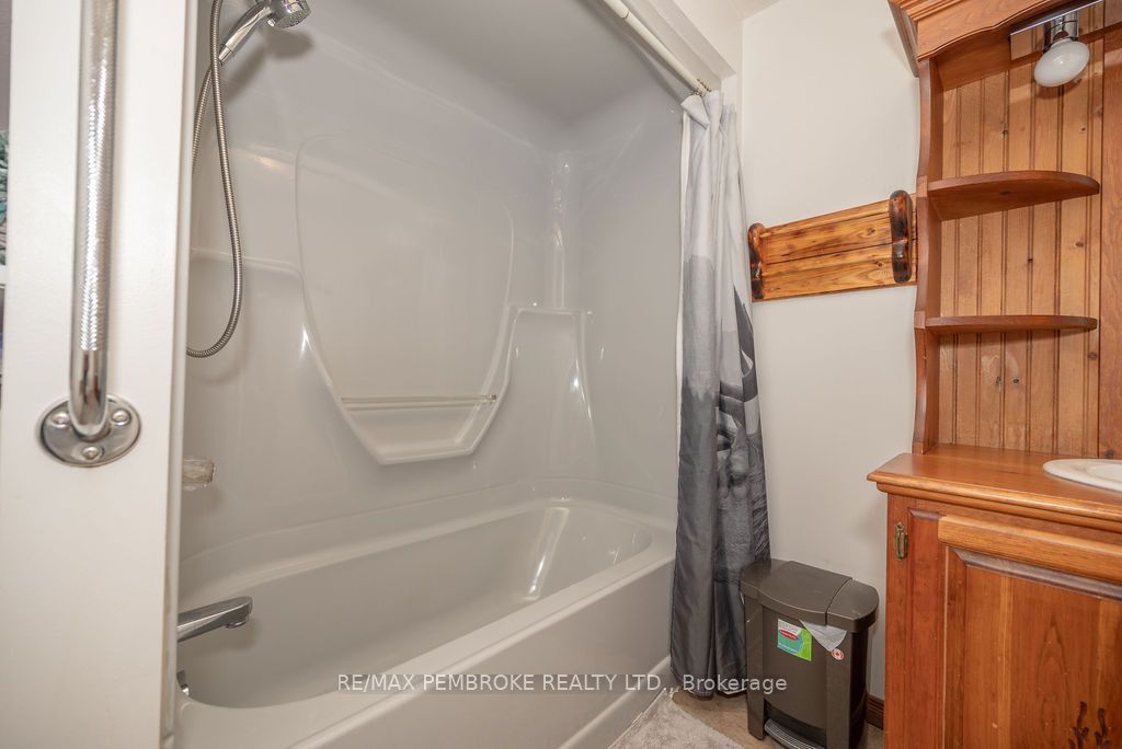 345 Trafalgar Road Property Photo 21