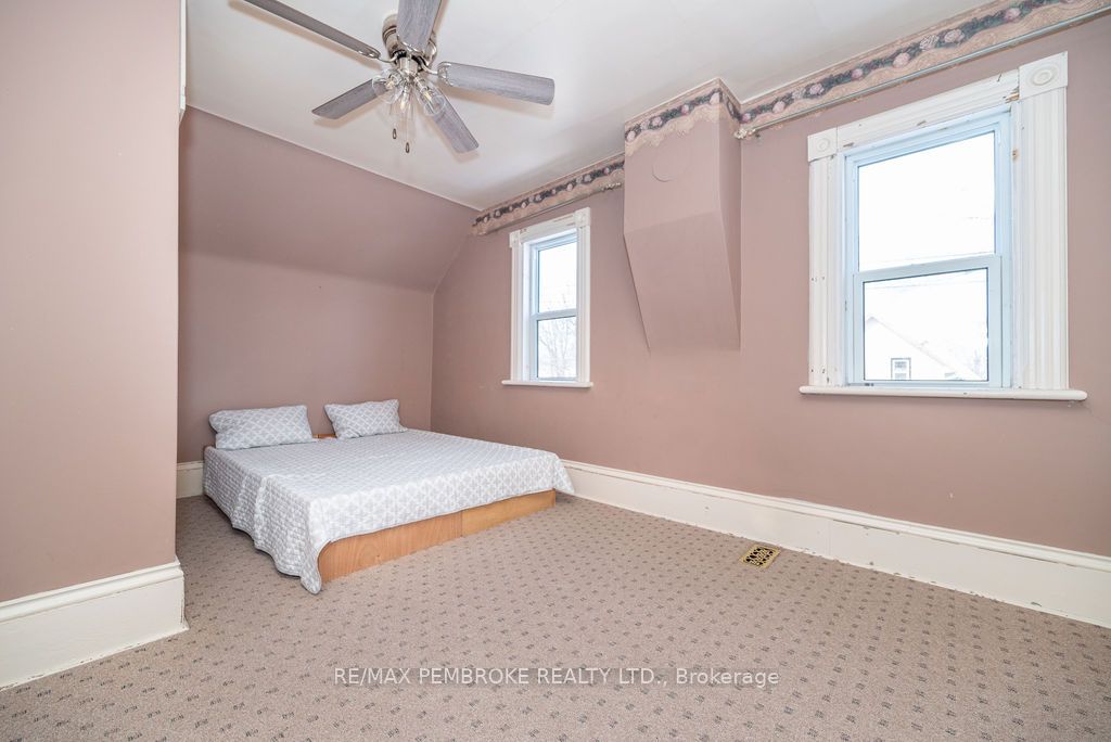 345 Trafalgar Road Property Photo 25