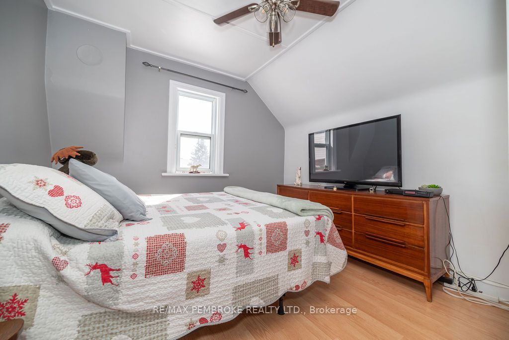 345 Trafalgar Road Property Photo 30