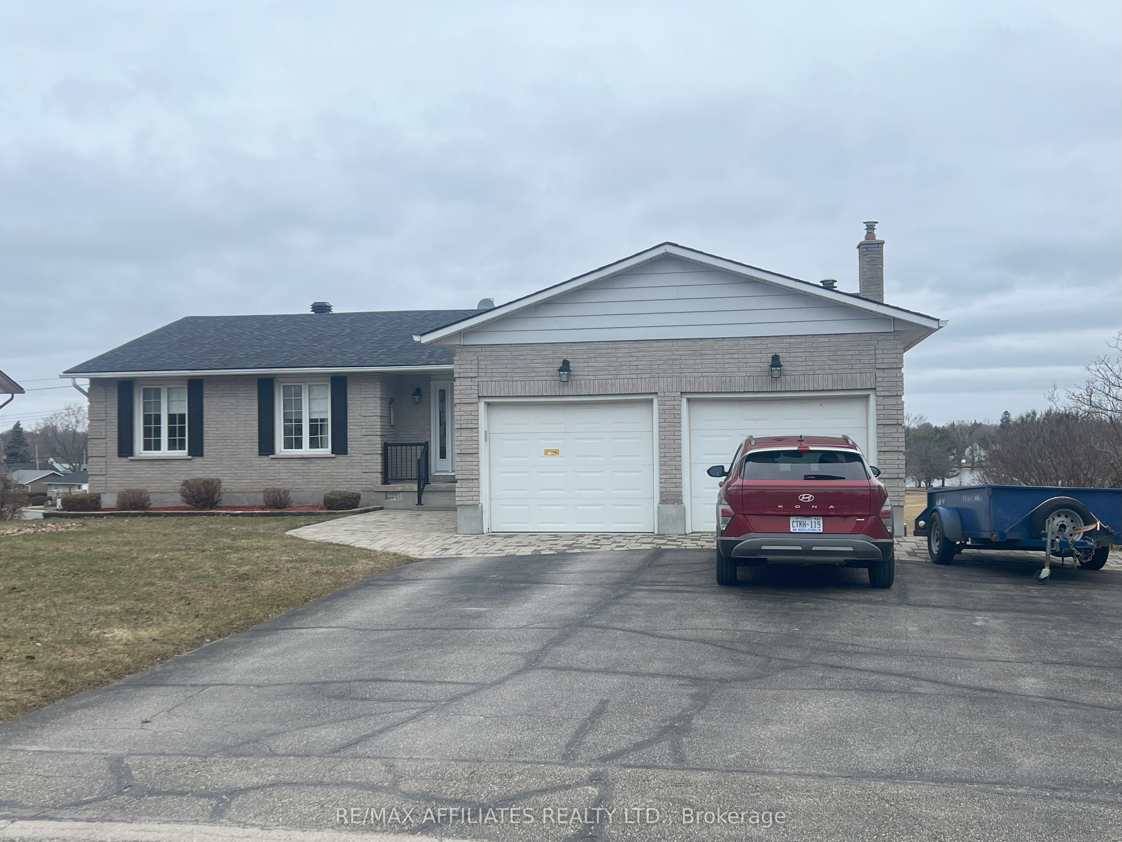 74 Colonel By Crescent Property Photo