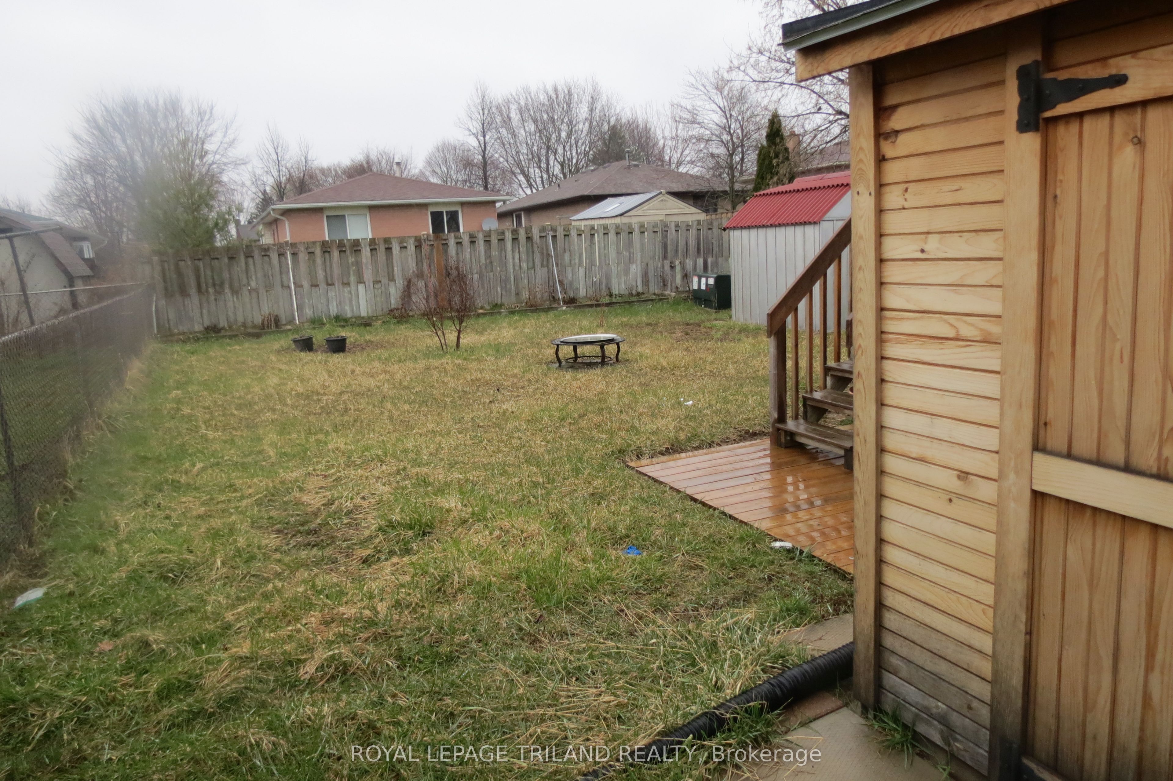76 Ardsley Road Lower Property Photo 22