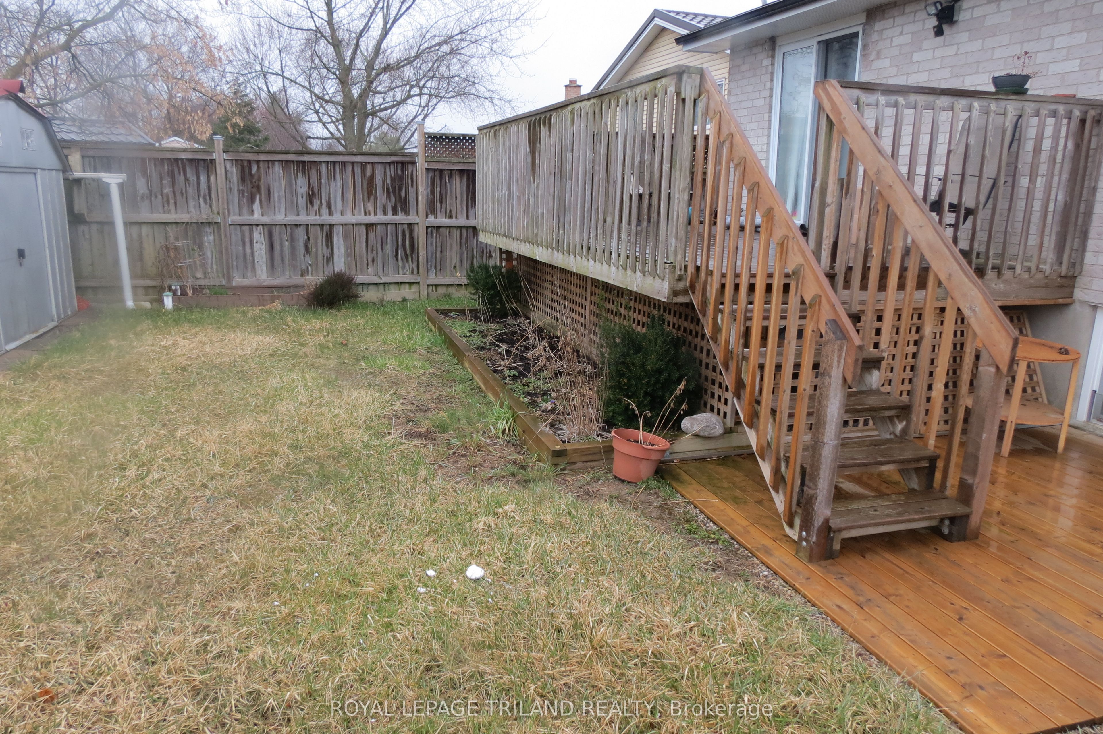 76 Ardsley Road Lower Property Photo 27