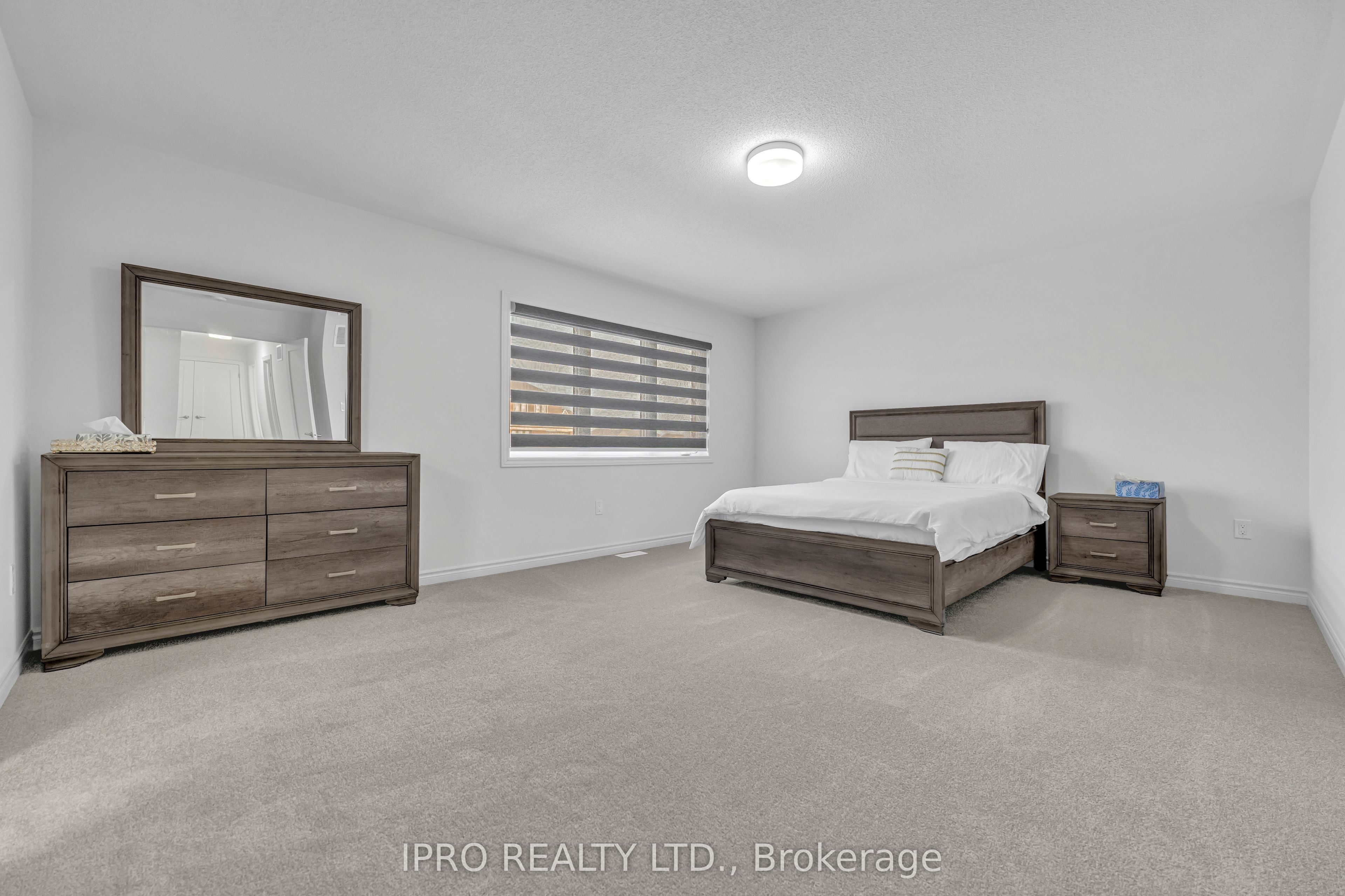 1033 Trailsview Avenue Property Photo 10