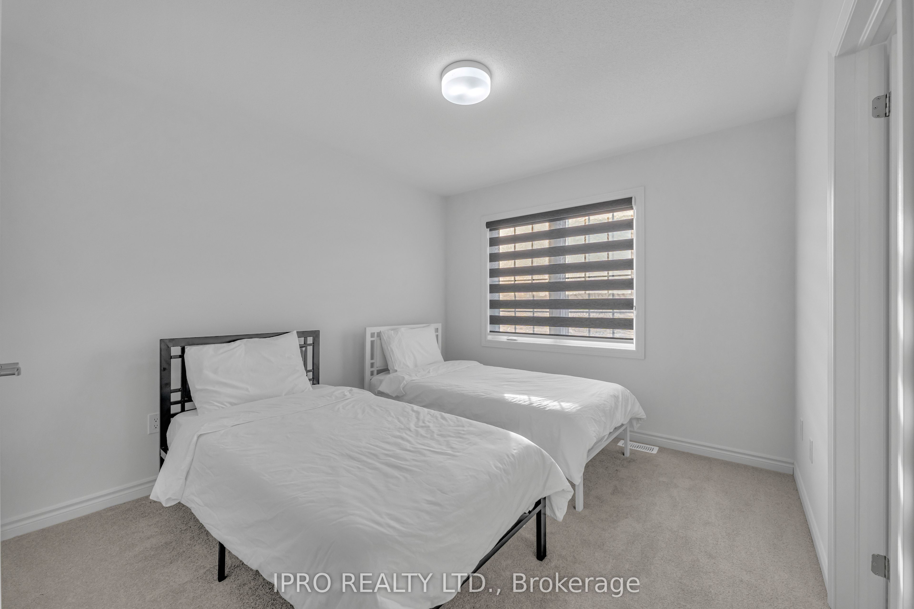 1033 Trailsview Avenue Property Photo 17