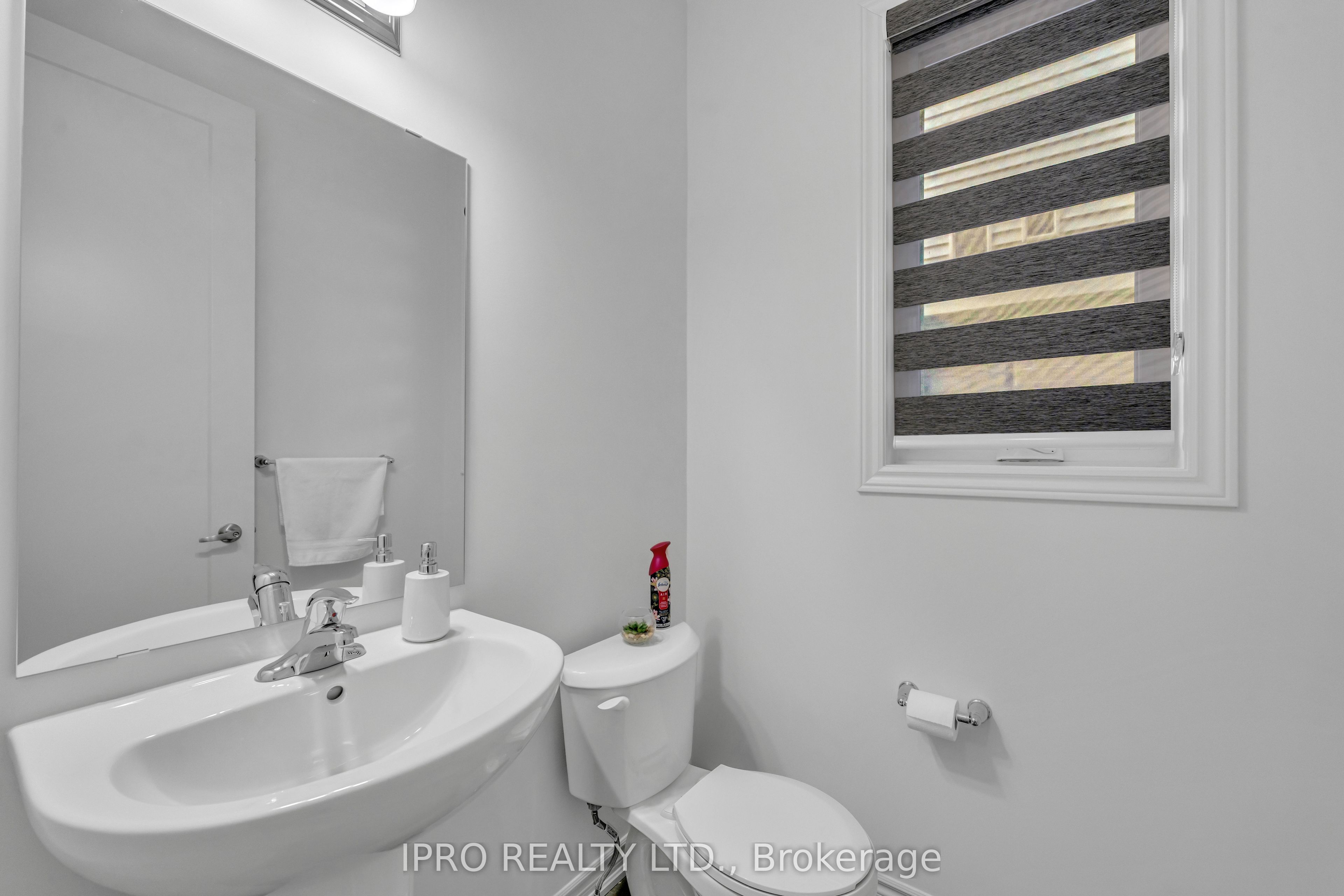 1033 Trailsview Avenue Property Photo 23