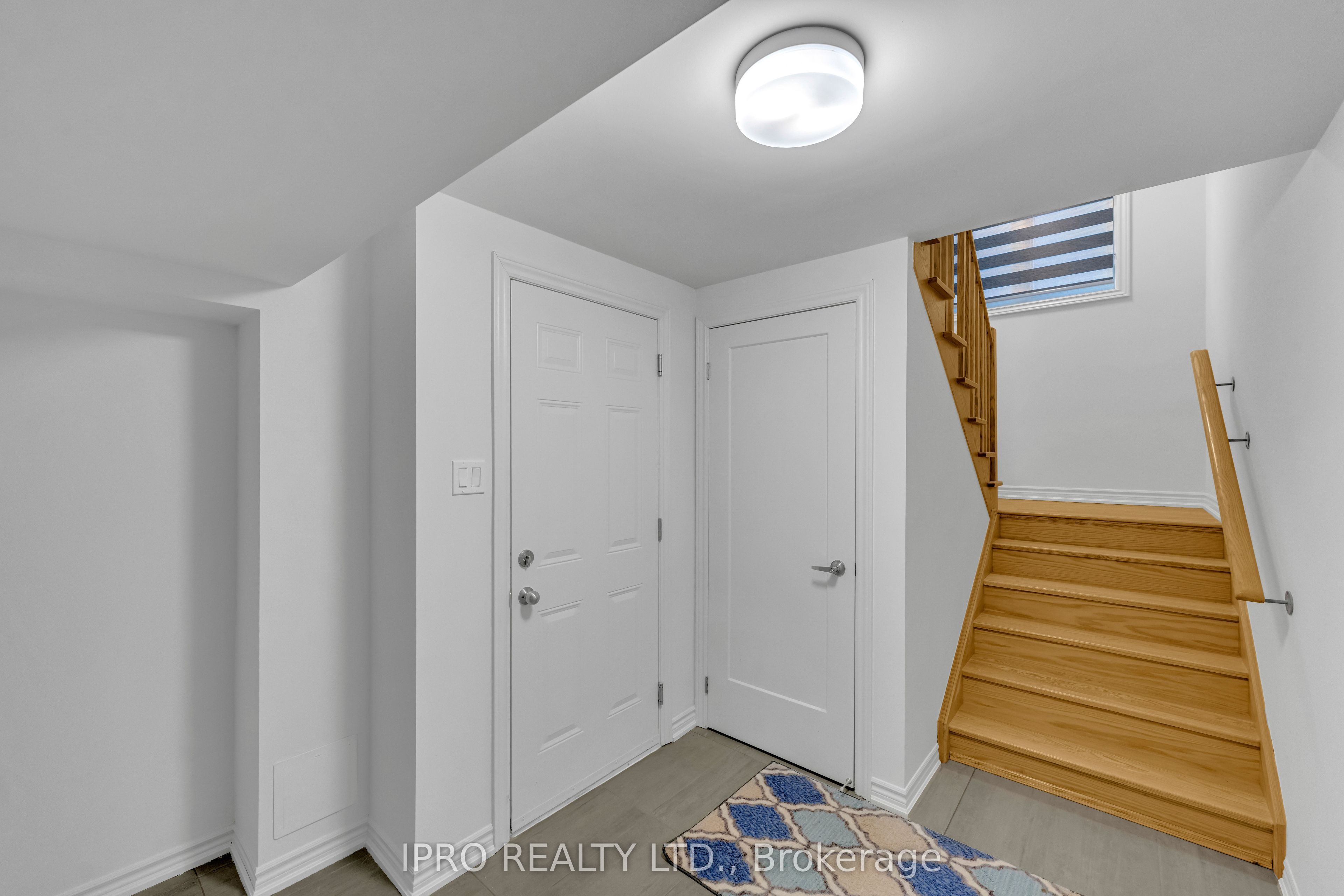 1033 Trailsview Avenue Property Photo 24