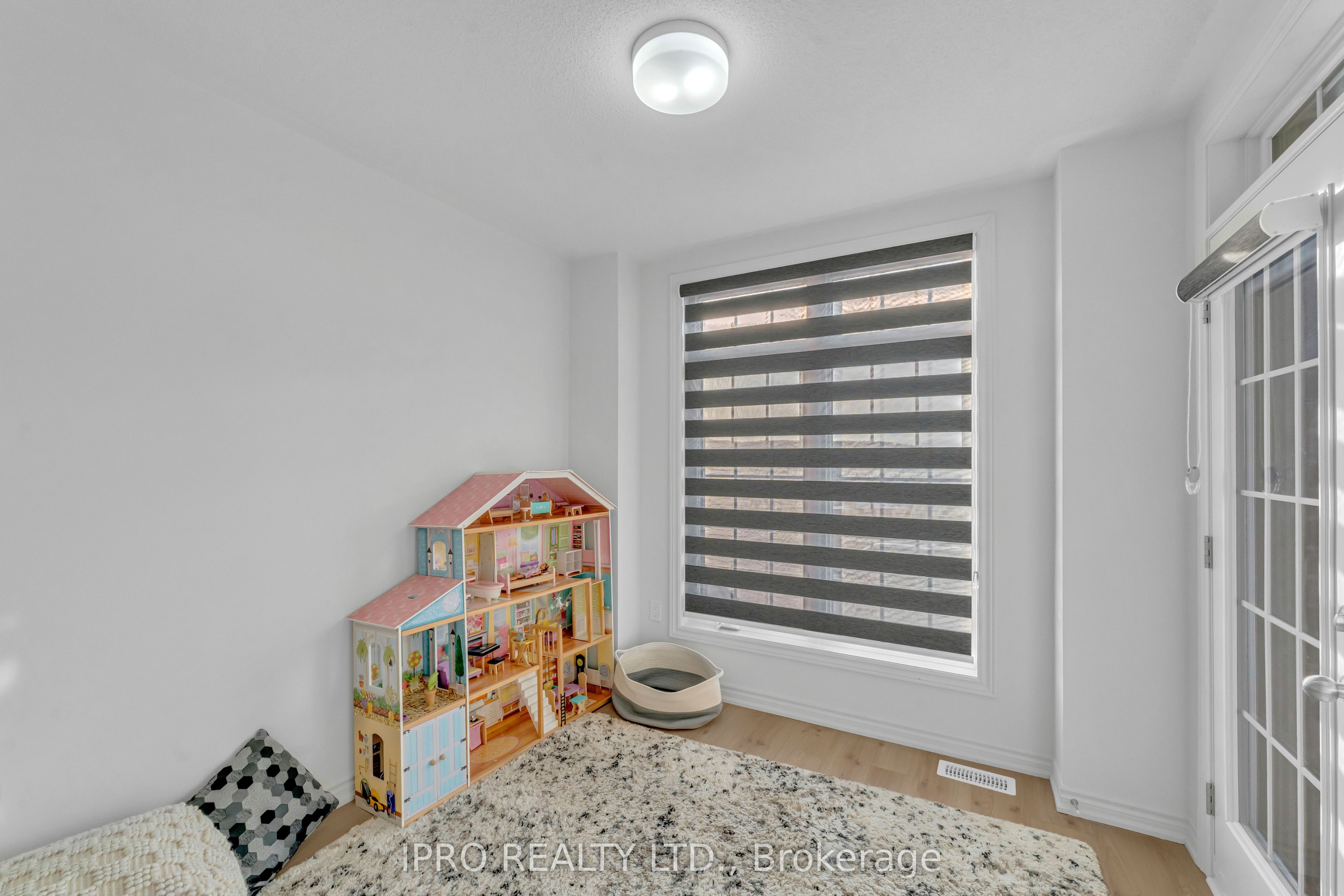 1033 Trailsview Avenue Property Photo 27