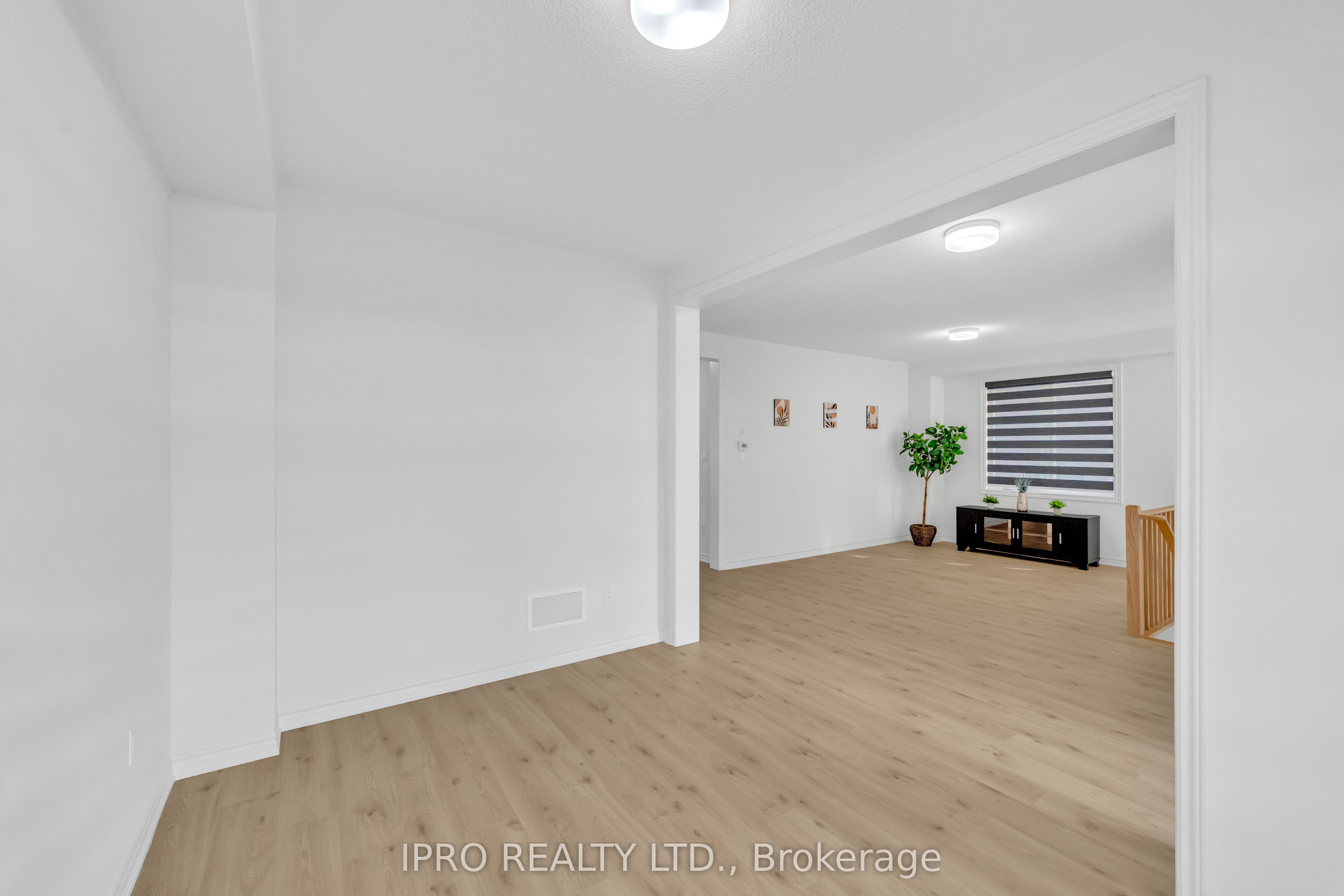 1033 Trailsview Avenue Property Photo 29