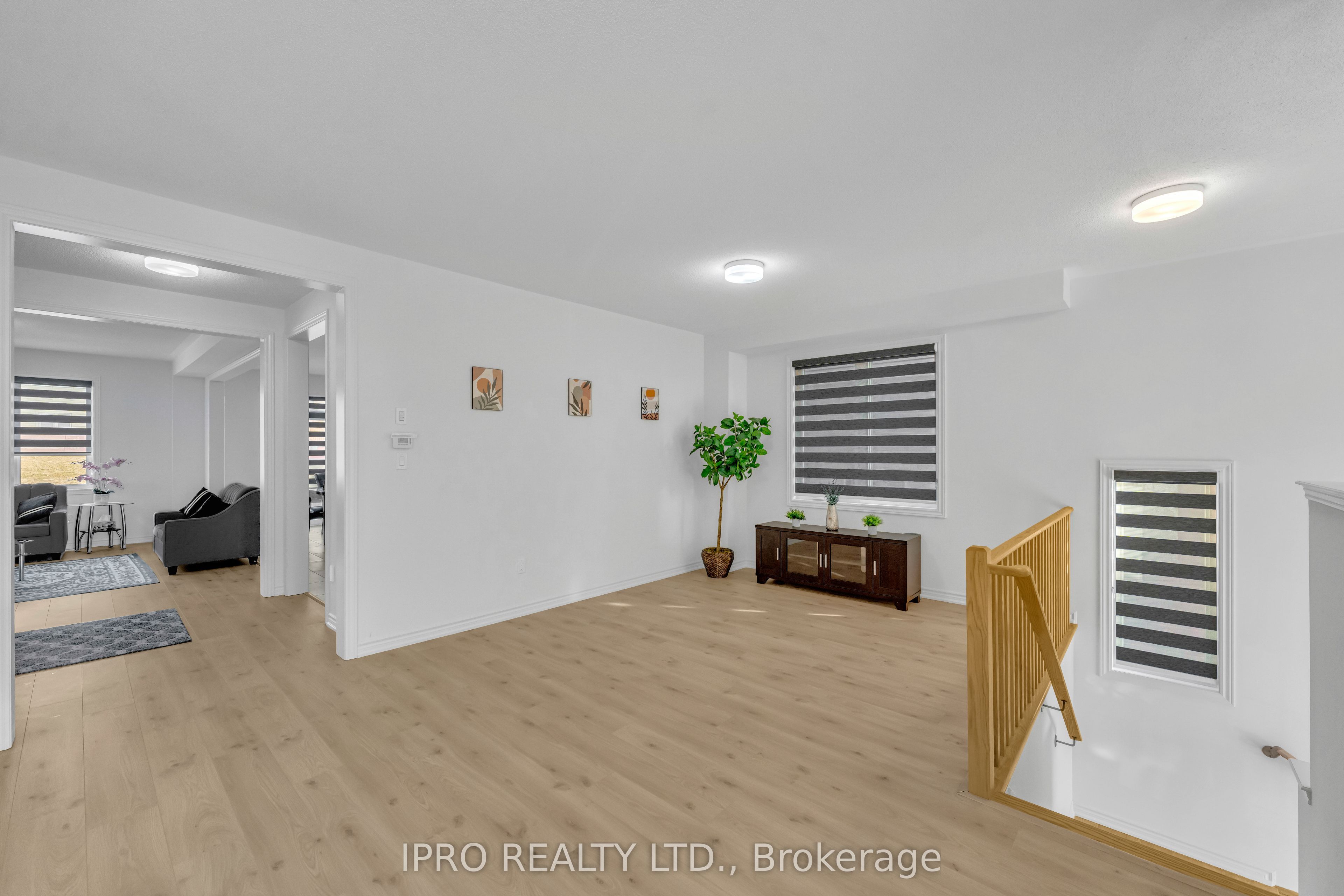 1033 Trailsview Avenue Property Photo 30