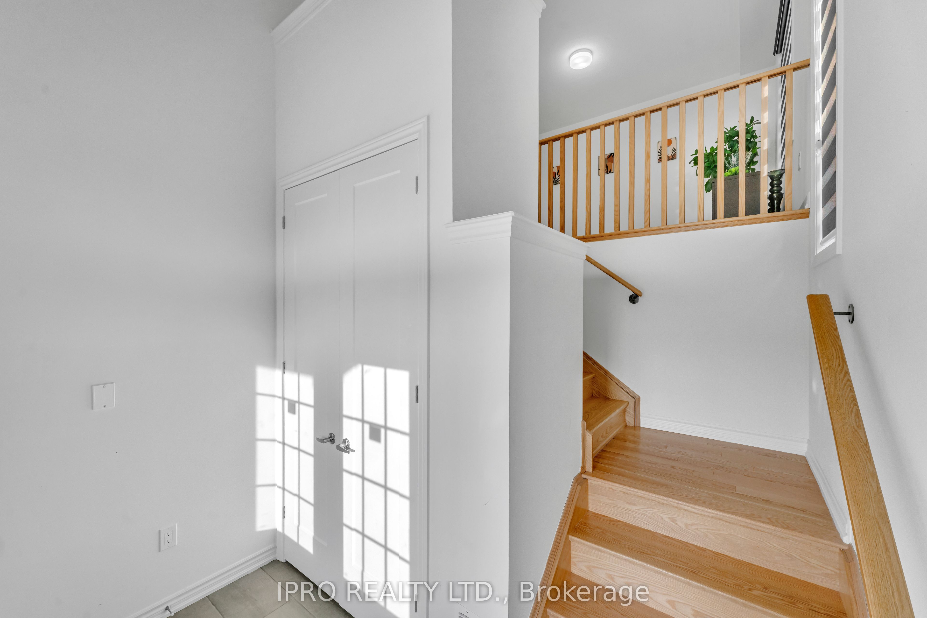 1033 Trailsview Avenue Property Photo 33