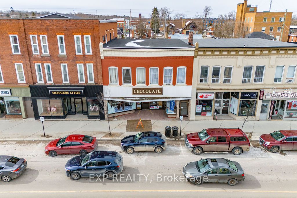 204 Raglan Street Property Photo