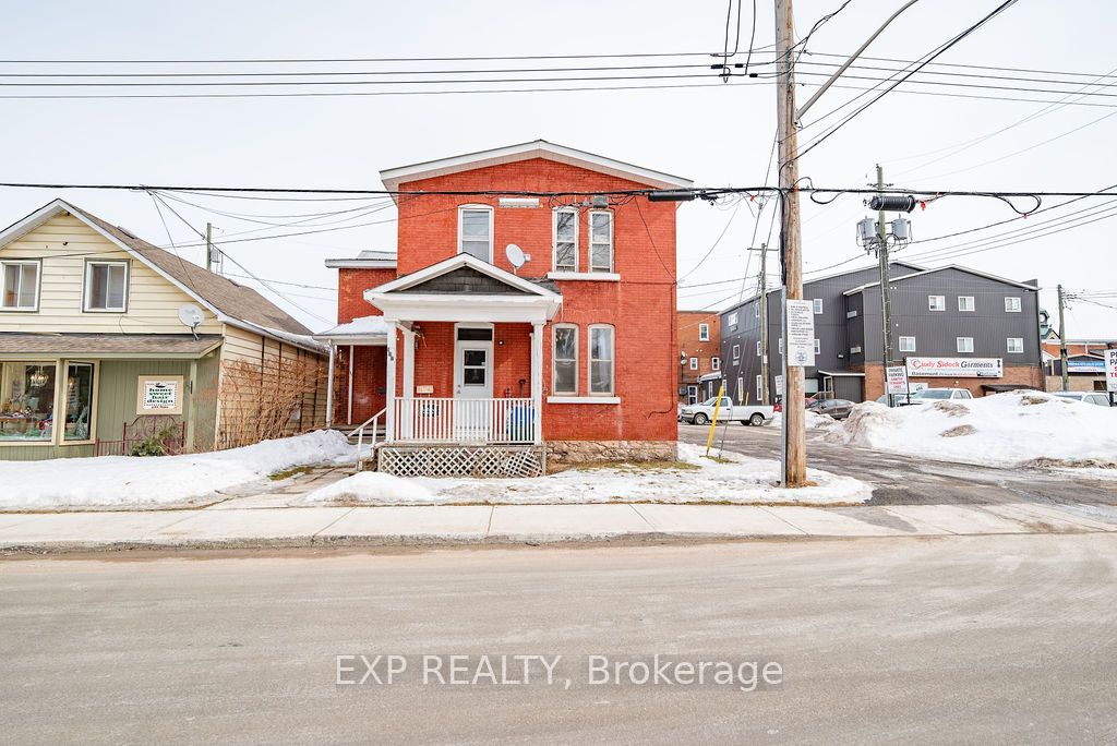 204 Raglan Street Property Photo 2
