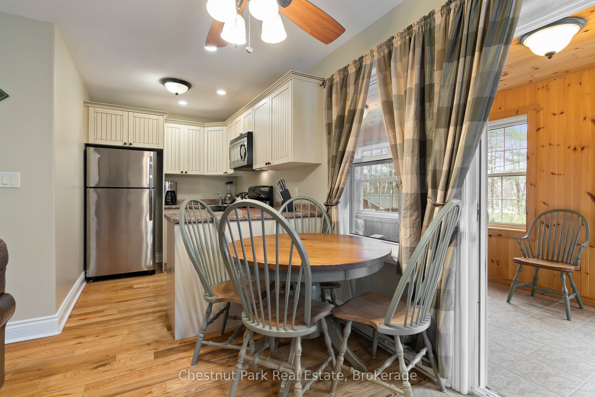 1052 Rat Bay Rd Property Photo 11