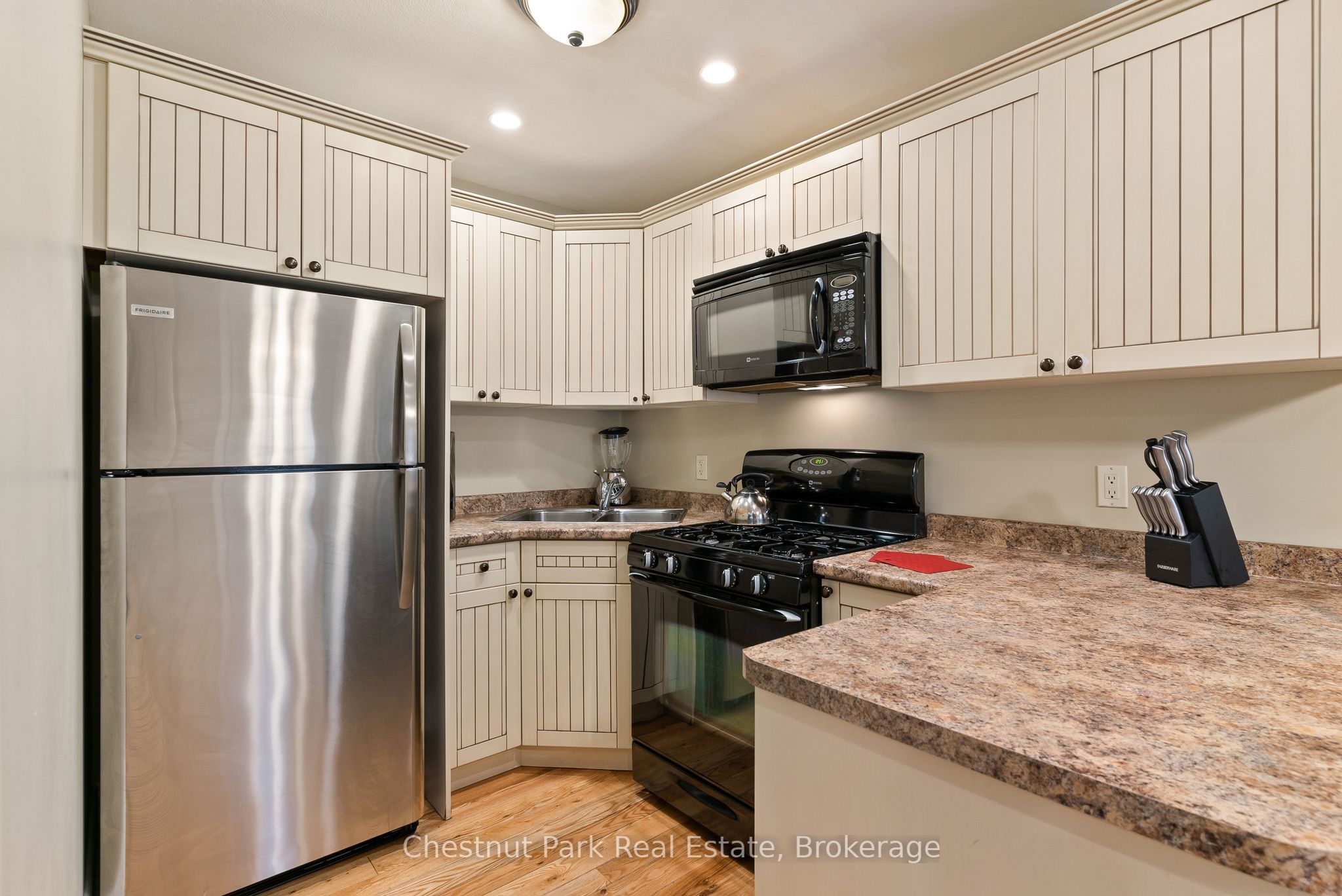 1052 Rat Bay Rd Property Photo 12