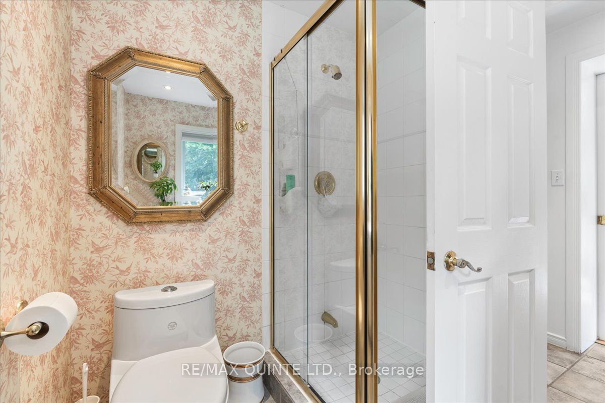 271 Main St Property Photo 15