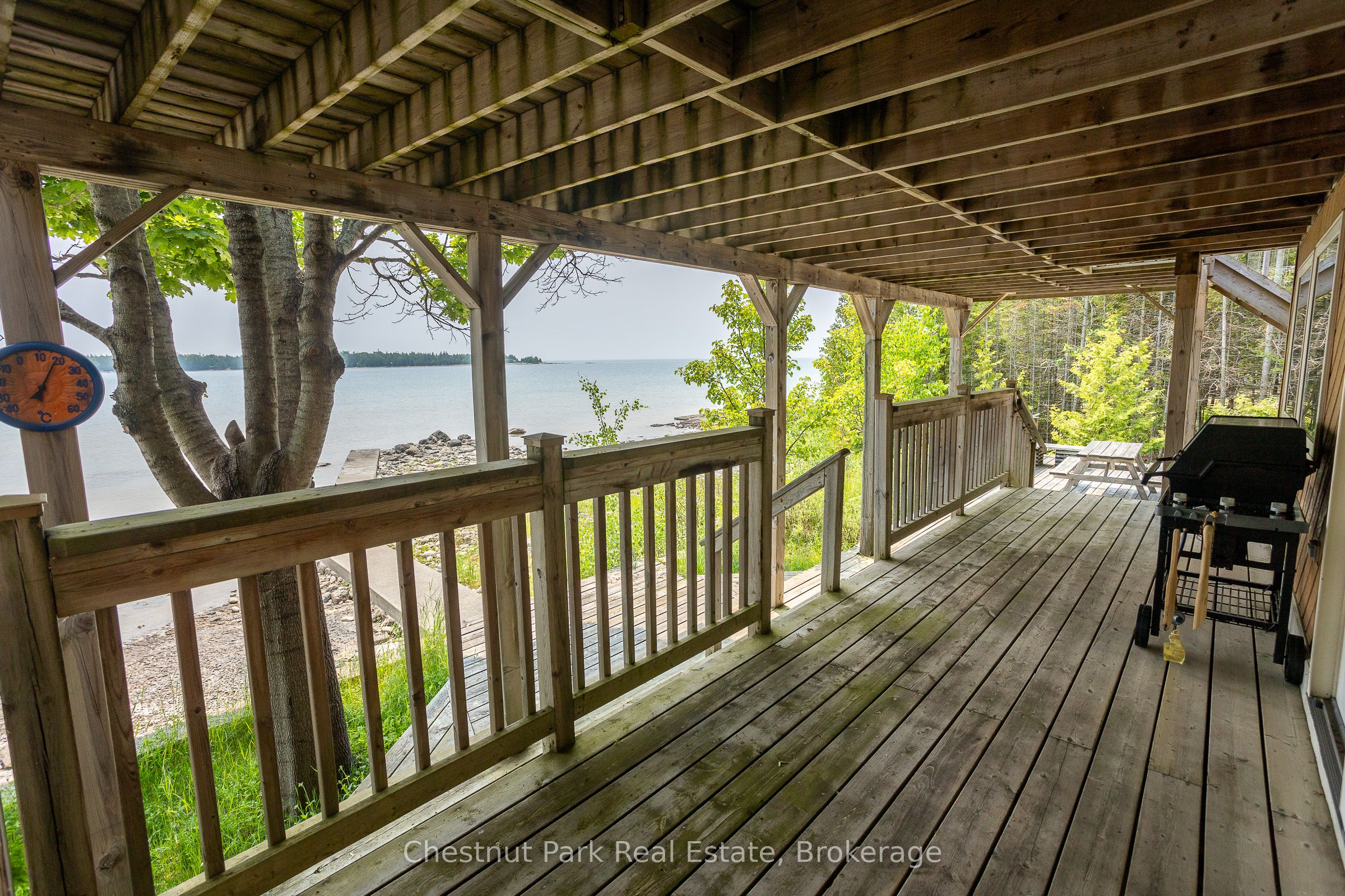 584 Warner Bay Road Property Photo 10