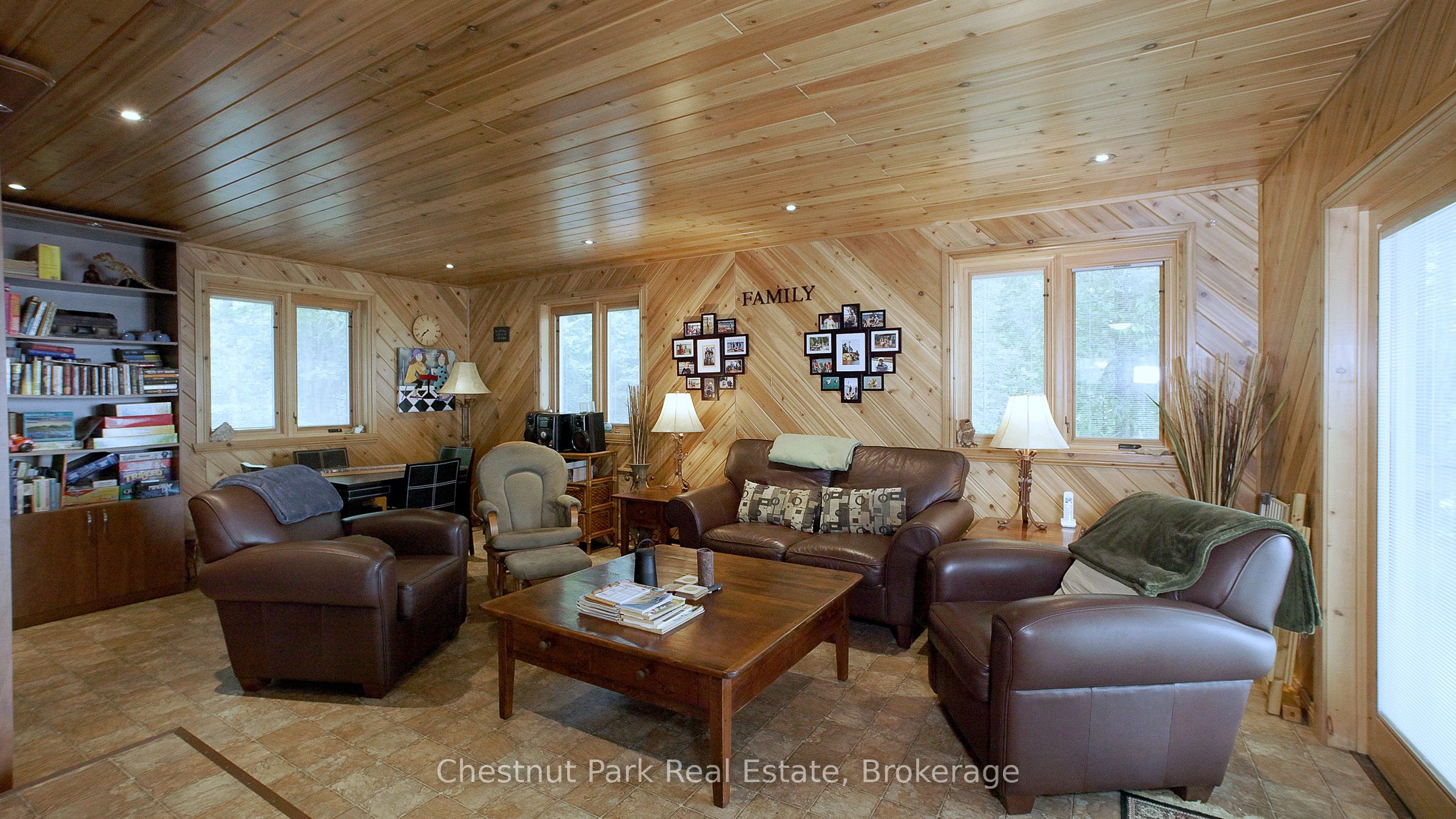 584 Warner Bay Road Property Photo 23